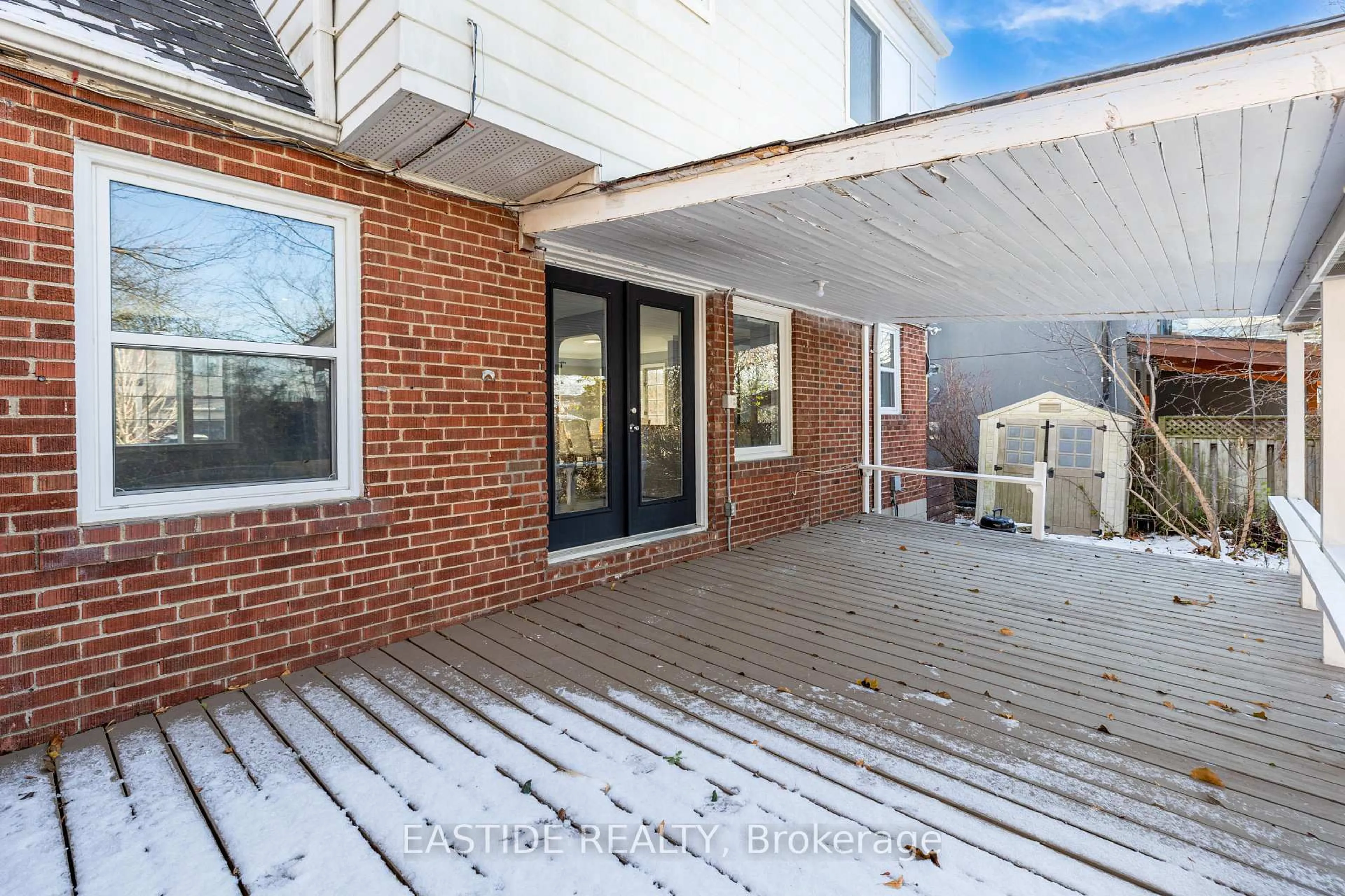 Patio, street for 112 Bevdale Rd, Toronto Ontario M2R 1L7