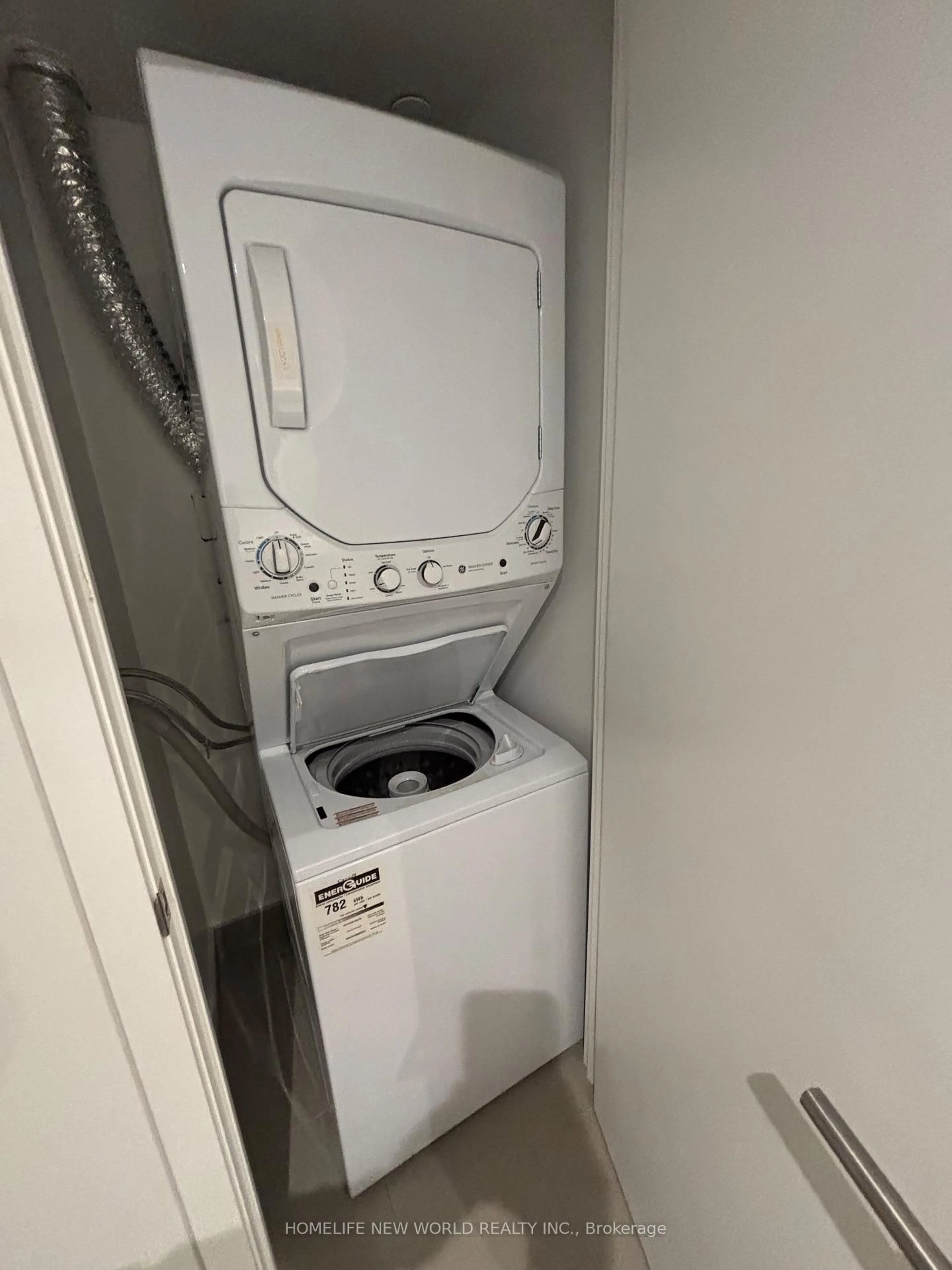 Laundry room for 120 Varna Dr #524, Toronto Ontario M6A 0B3