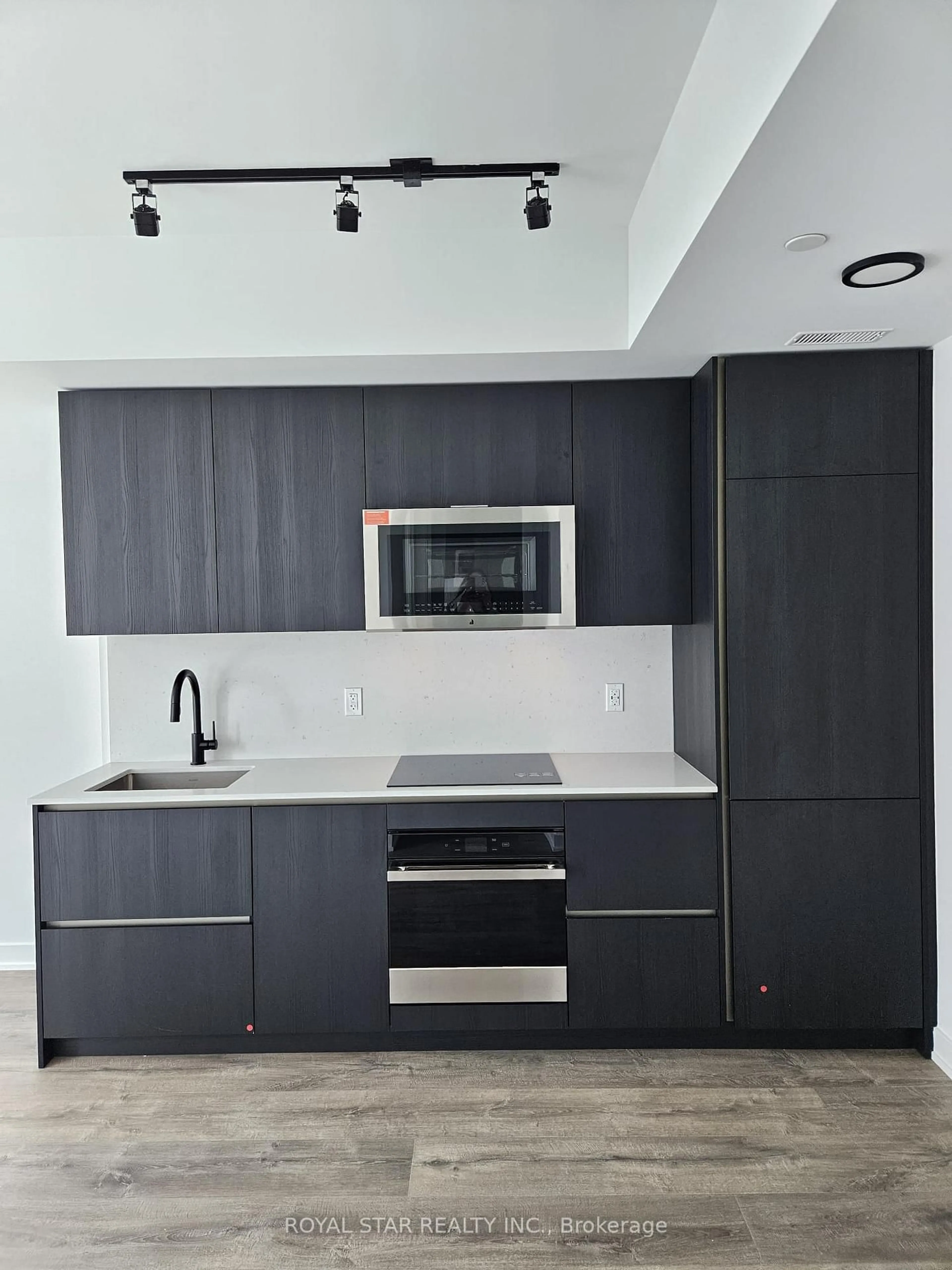 Contemporary kitchen, unknown for 327 King St #2205, Toronto Ontario M5V 1J5