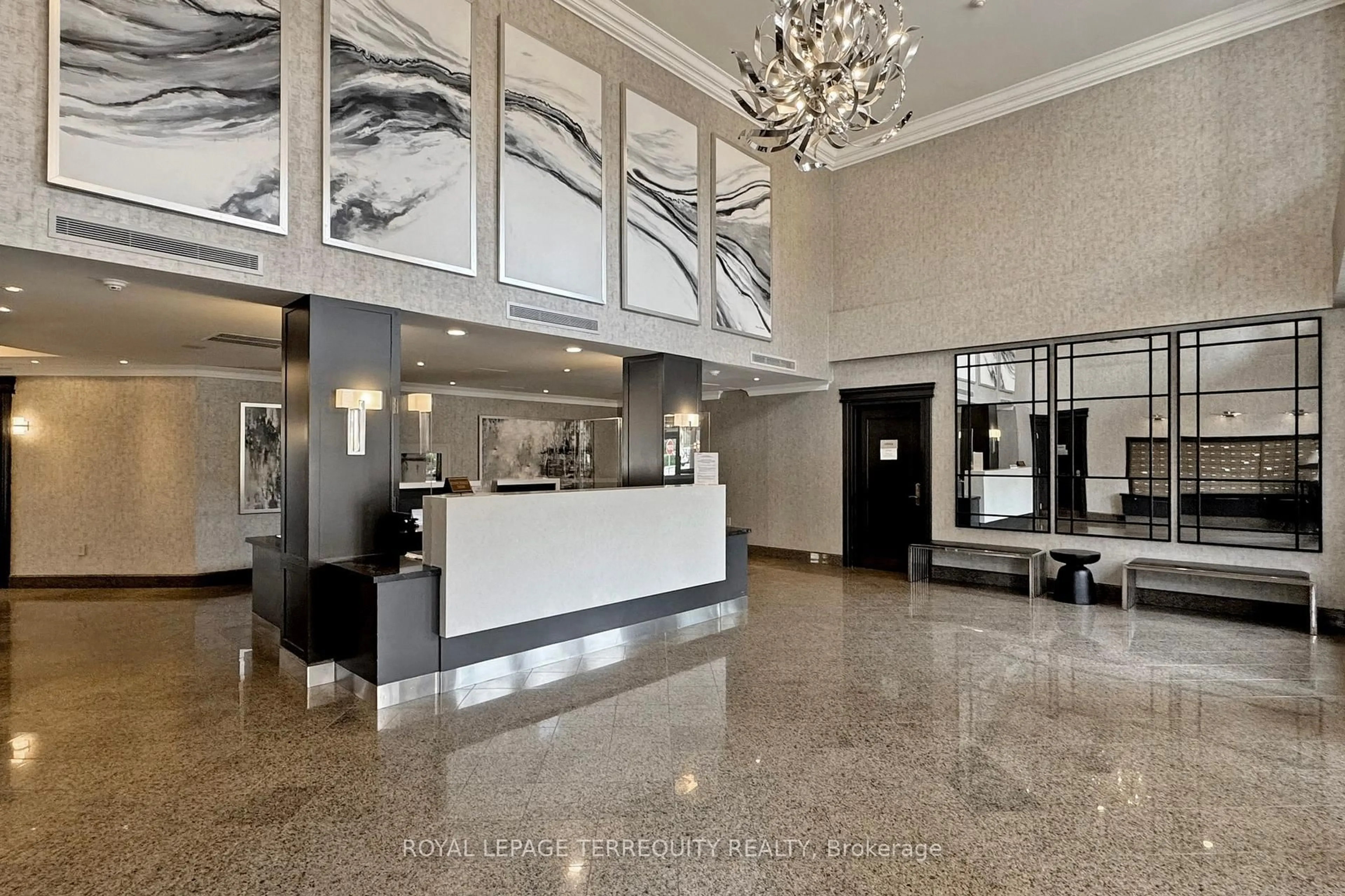 Lobby for 2 Clairtrell Rd #LPH1, Toronto Ontario M2N 7H5