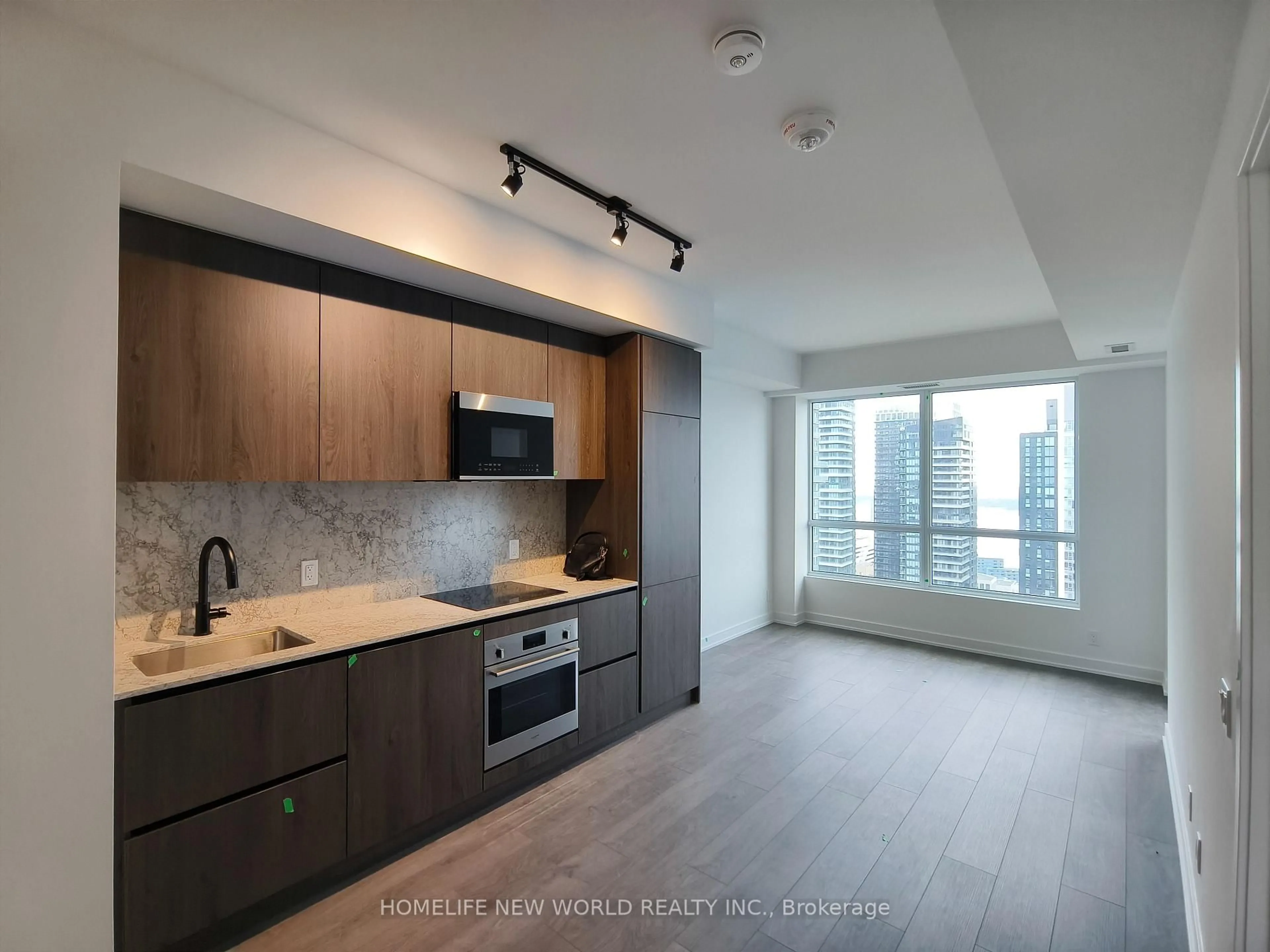 Open concept kitchen, unknown for 108 Peter St #4208, Toronto Ontario M5V 0W2