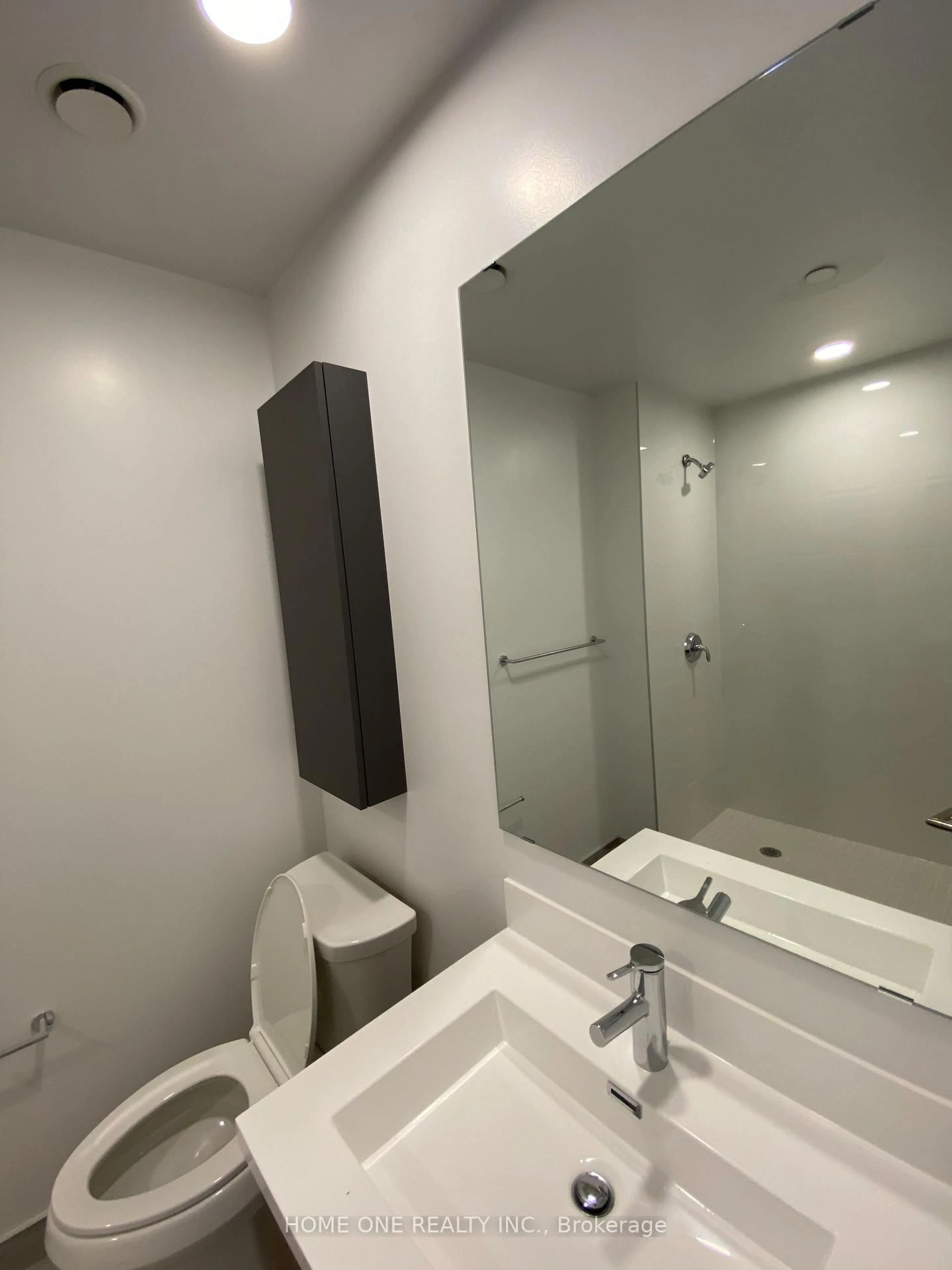 Standard bathroom, unknown for 20 O'Neill Rd #1623, Toronto Ontario M3C 0R2