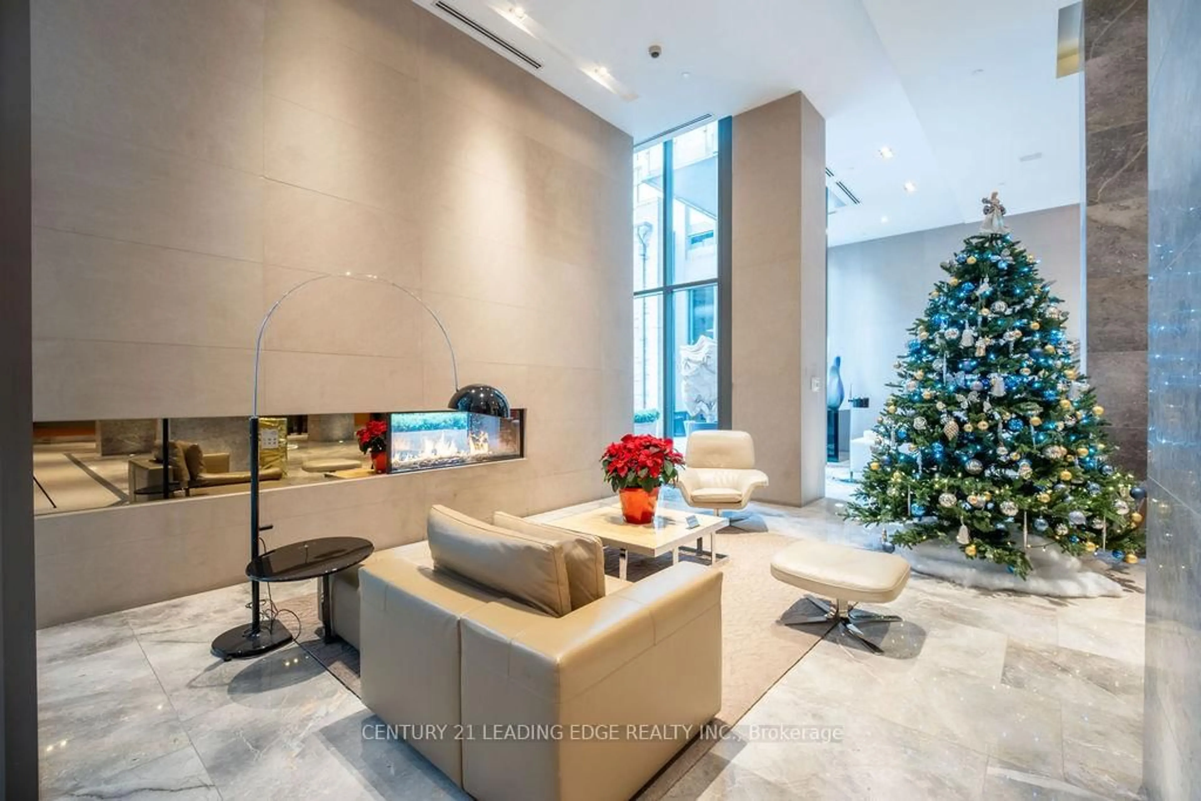 Lobby for 1 Bedford Rd #814, Toronto Ontario M5R 2J7