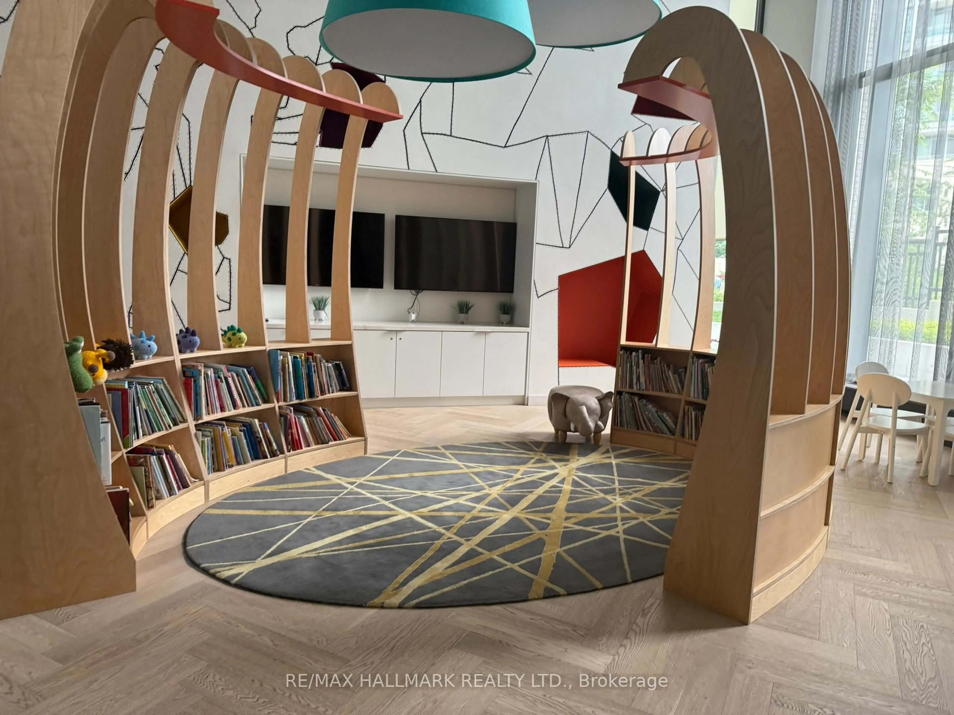 Unknown for 15 Holmes Ave #407, Toronto Ontario M2N 4L8