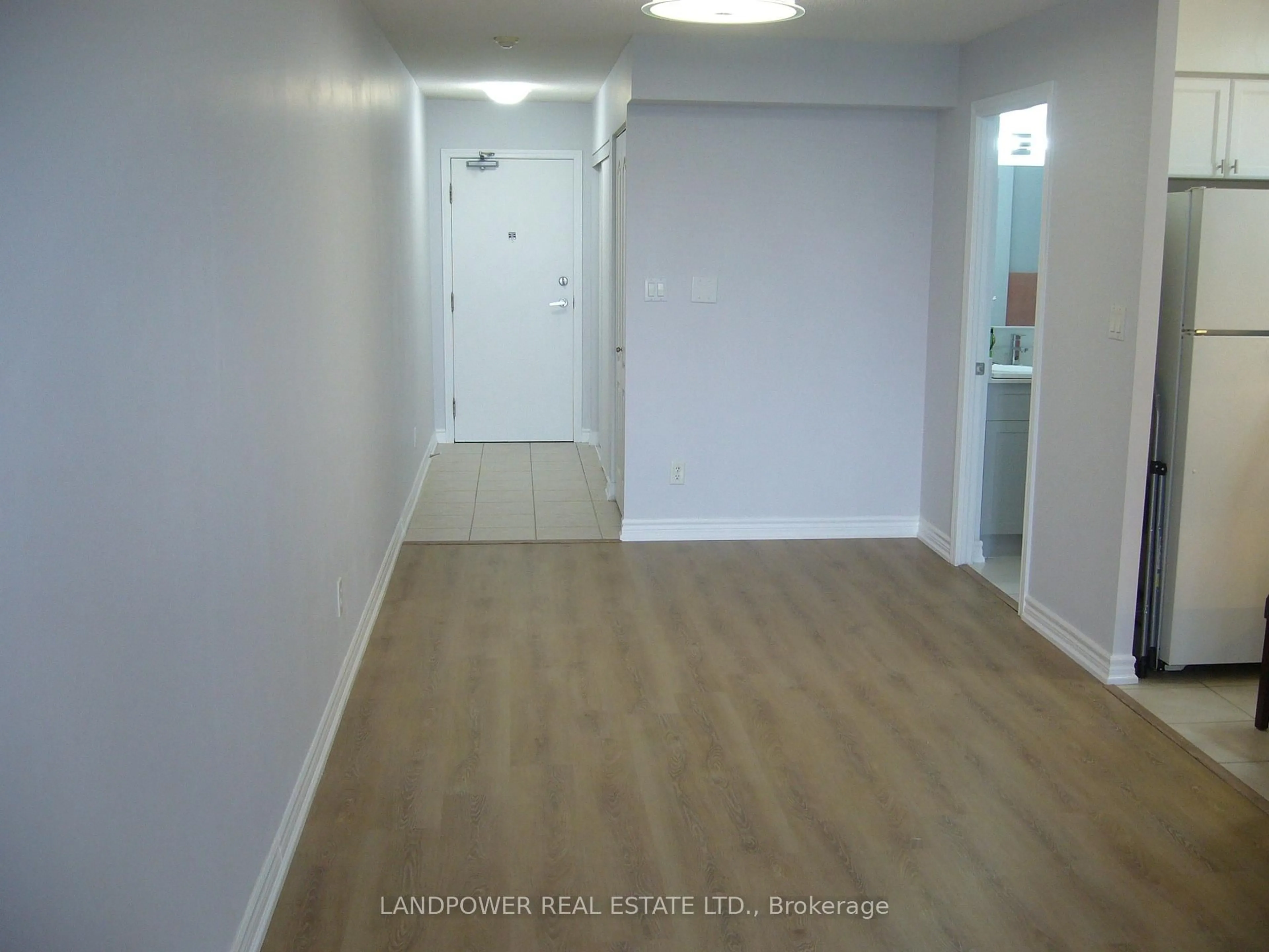 A pic of a room for 1 Rean Dr #713, Toronto Ontario M2K 3C1