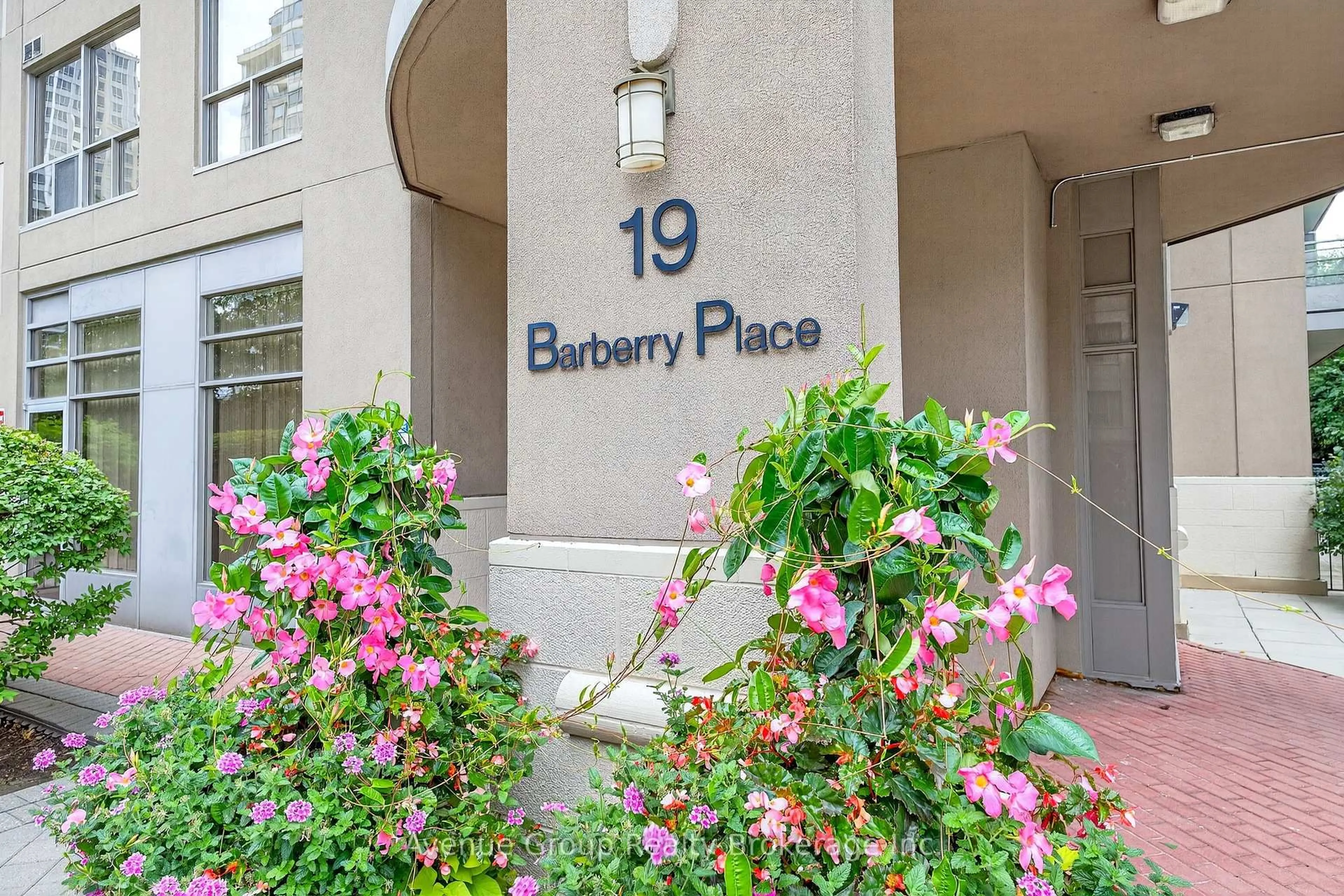 Unknown for 19 Barberry Pl #714, Toronto Ontario M2K 3E3