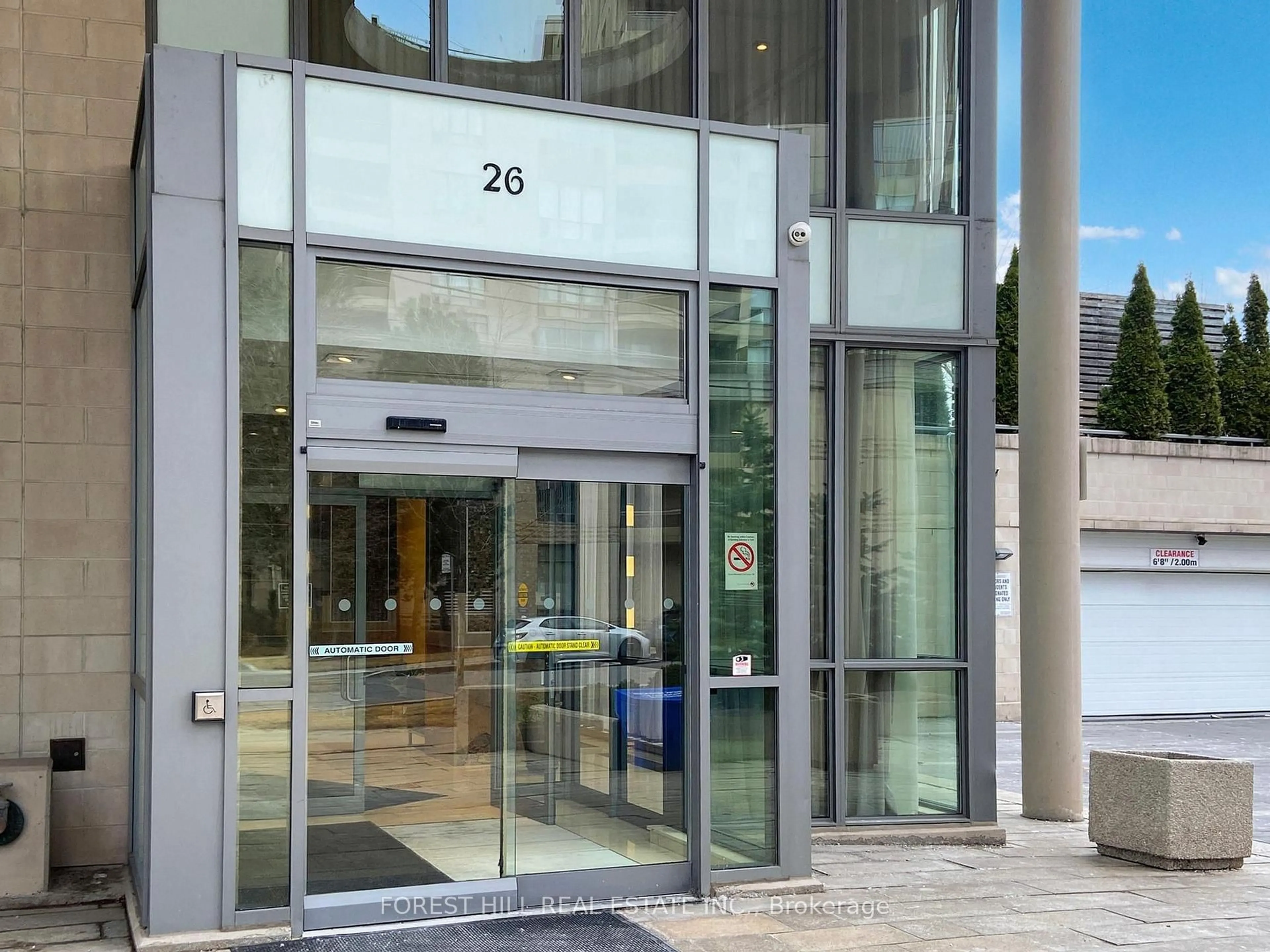 Indoor foyer for 26 Norton Ave #1104, Toronto Ontario M2N 0H6