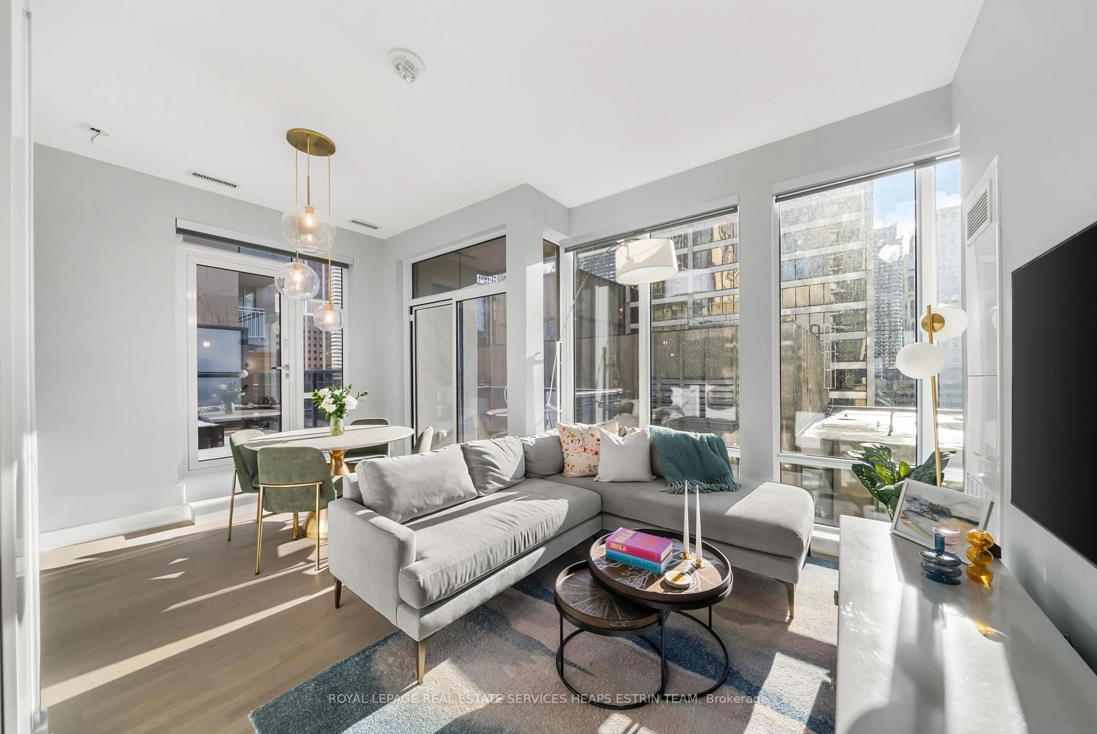 Living room with furniture, unknown for 88 Cumberland St #1108, Toronto Ontario M5R 0C8