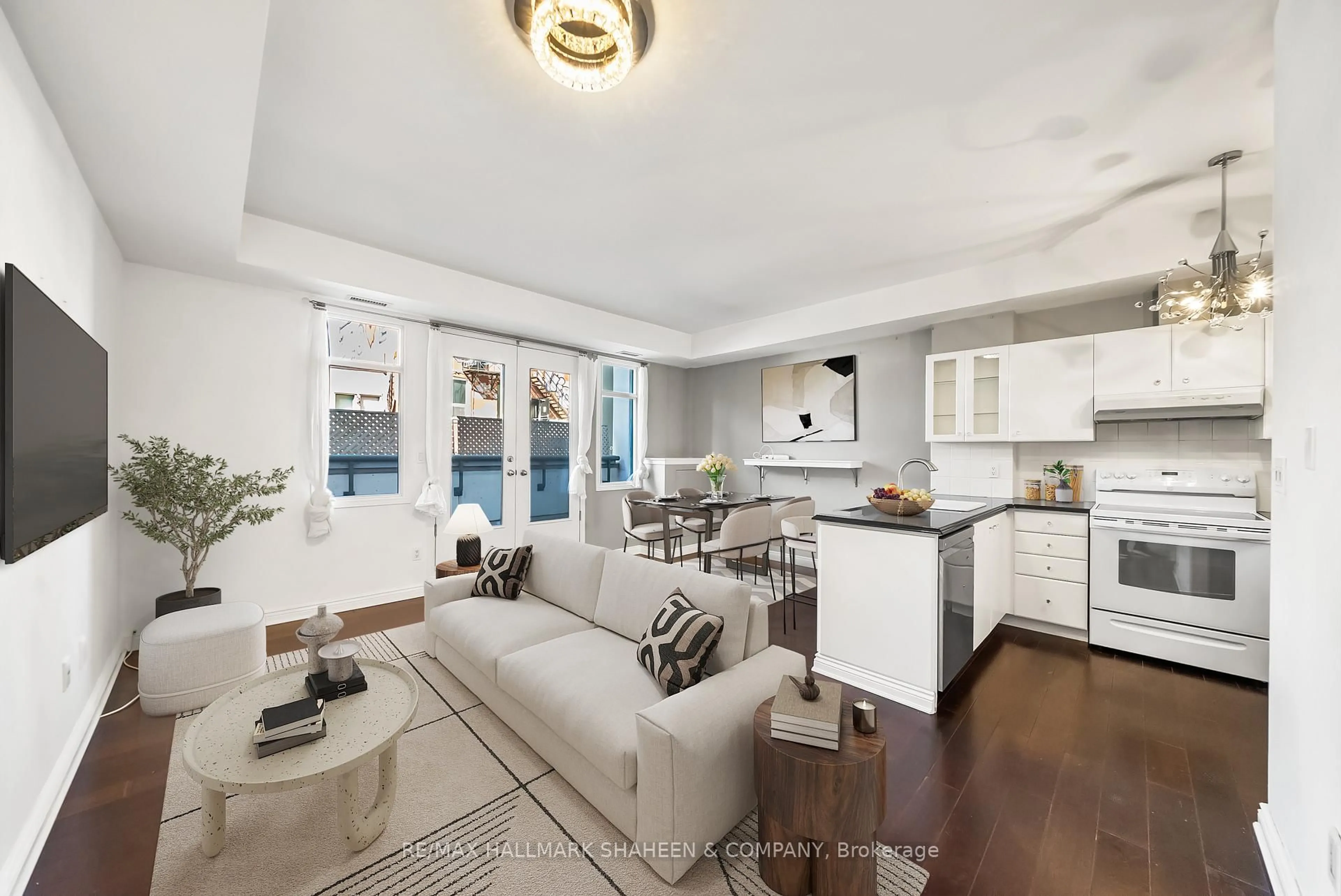 Open concept kitchen, unknown for 500 Richmond St #331, Toronto Ontario M5V 3N4