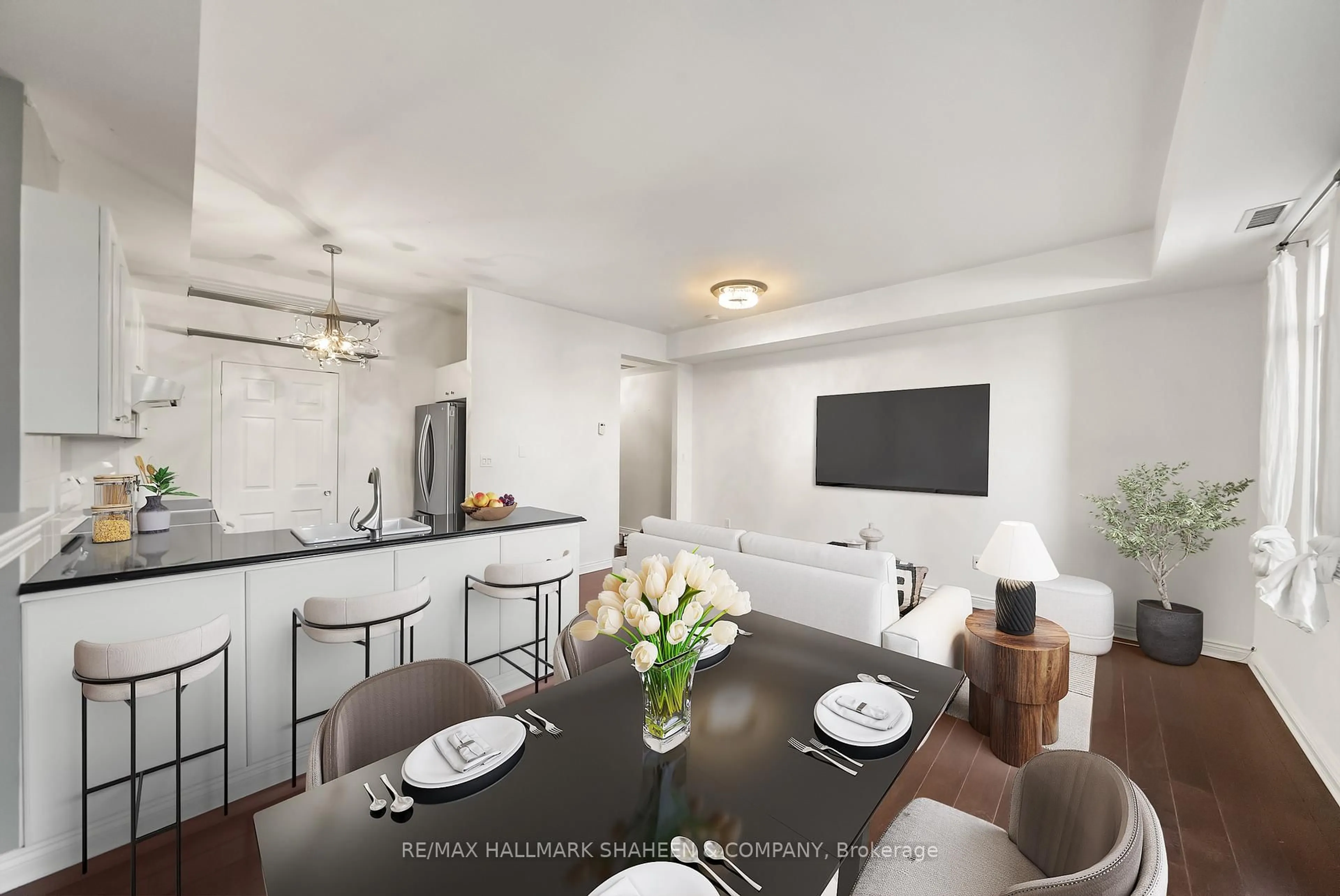 Open concept kitchen, unknown for 500 Richmond St #331, Toronto Ontario M5V 3N4