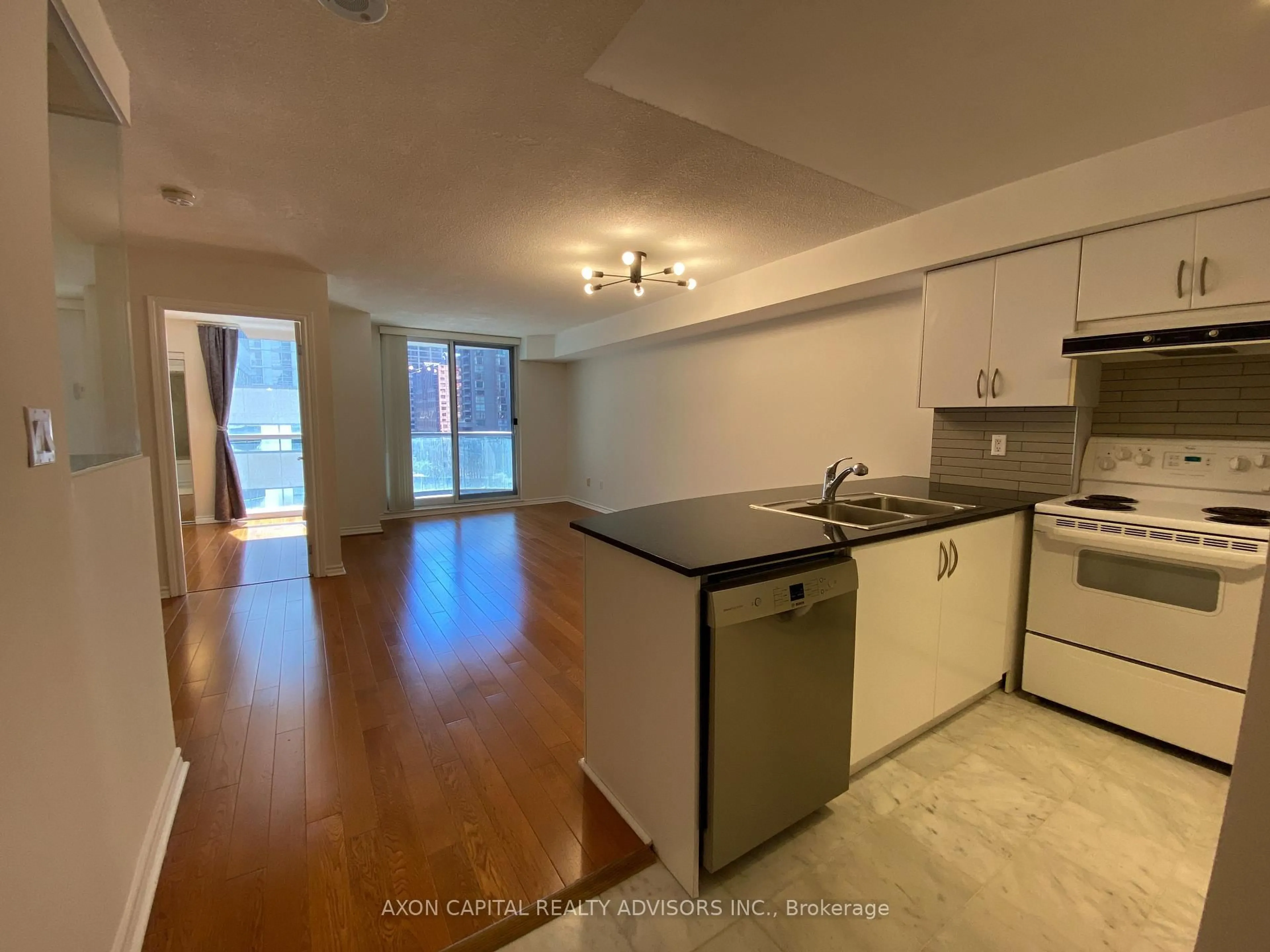 Unknown for 801 Bay St #902, Toronto Ontario M5S 1Y9