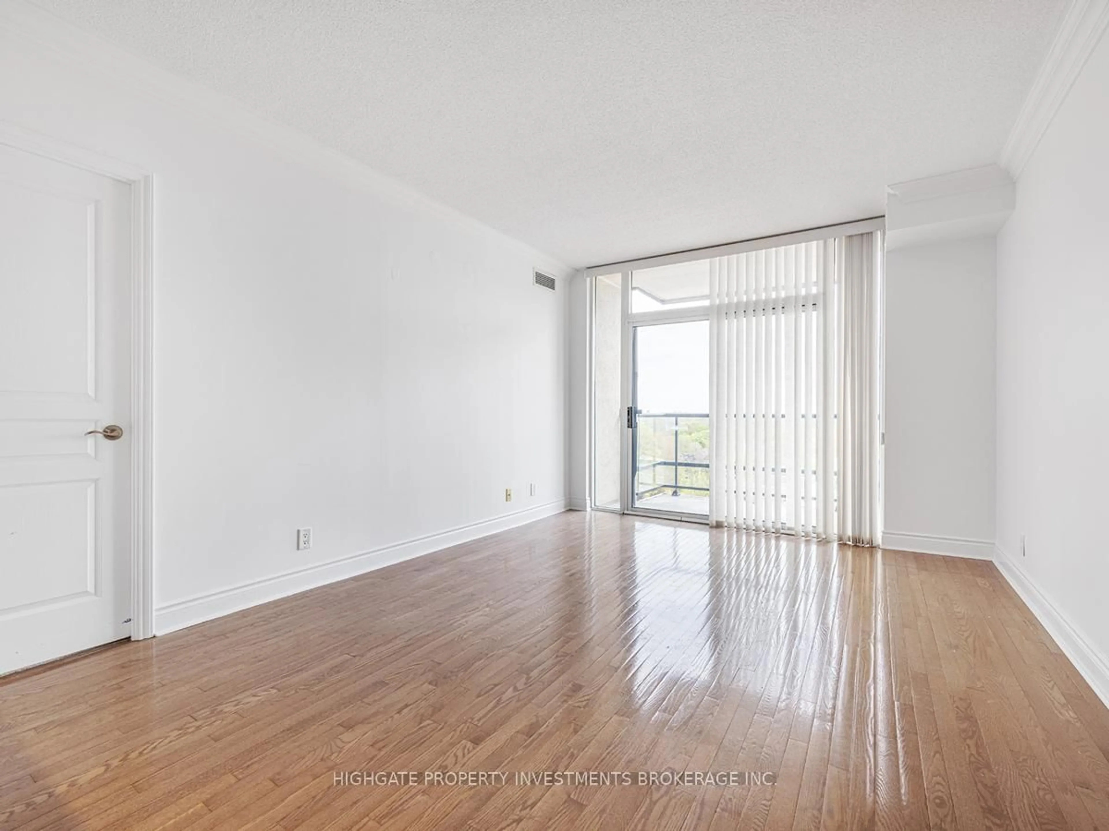 A pic of a room for 10 Delisle Ave #719, Toronto Ontario M4V 3C6