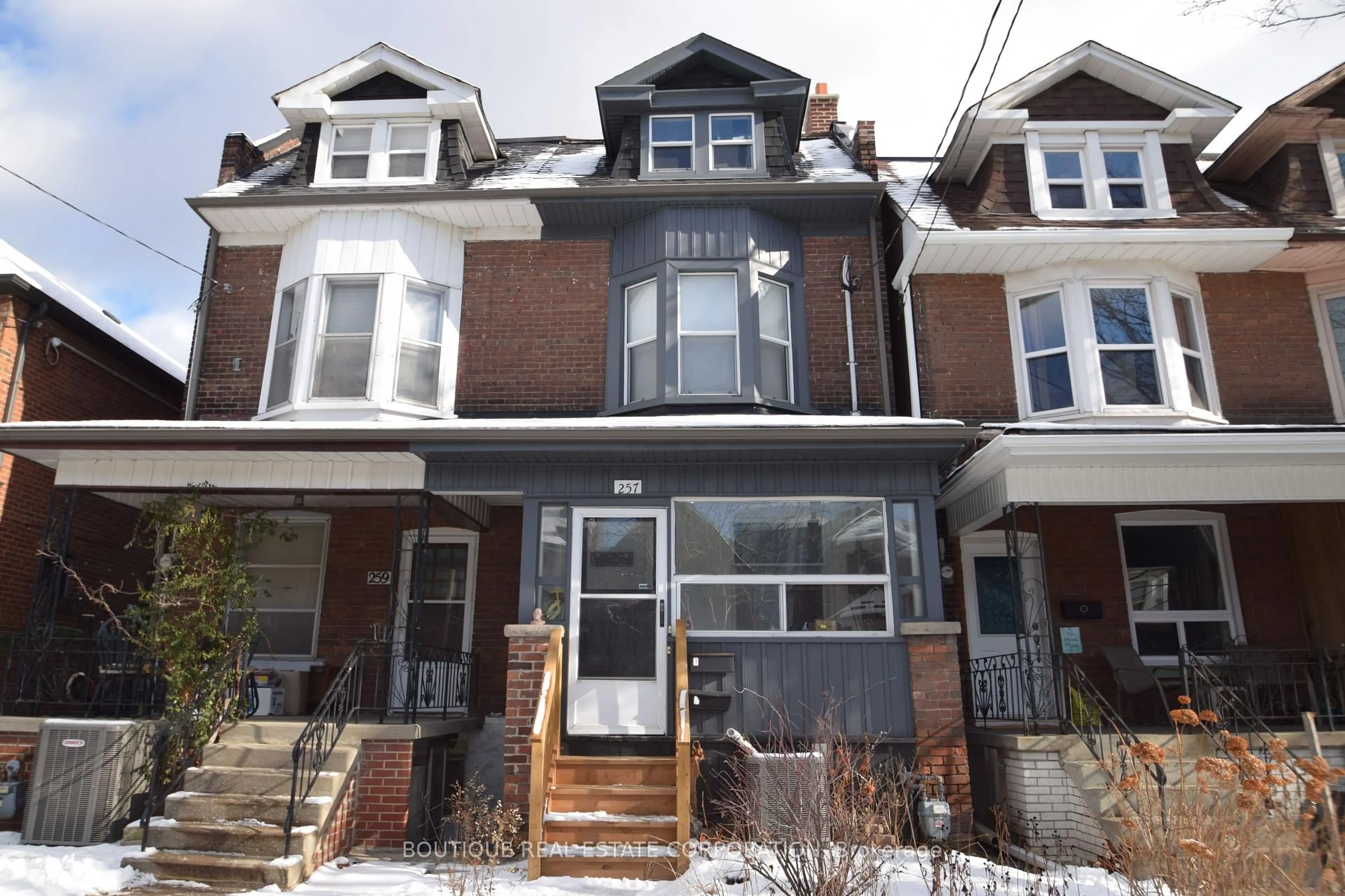 Home with brick exterior material, street for 257 Concord Ave, Toronto Ontario M6H 2P4