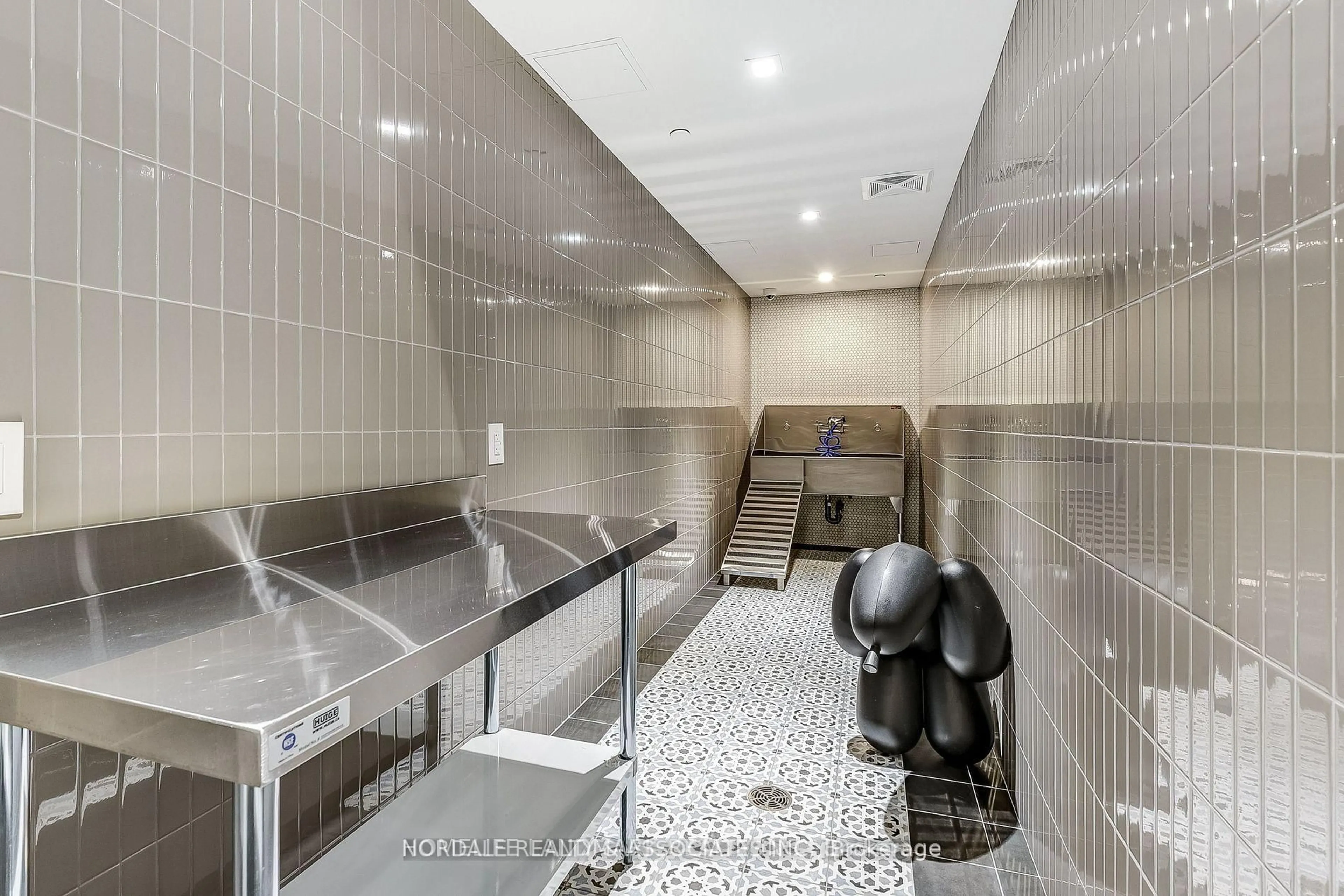 Unknown for 28 Widmer St #3625, Toronto Ontario M5V 0T2