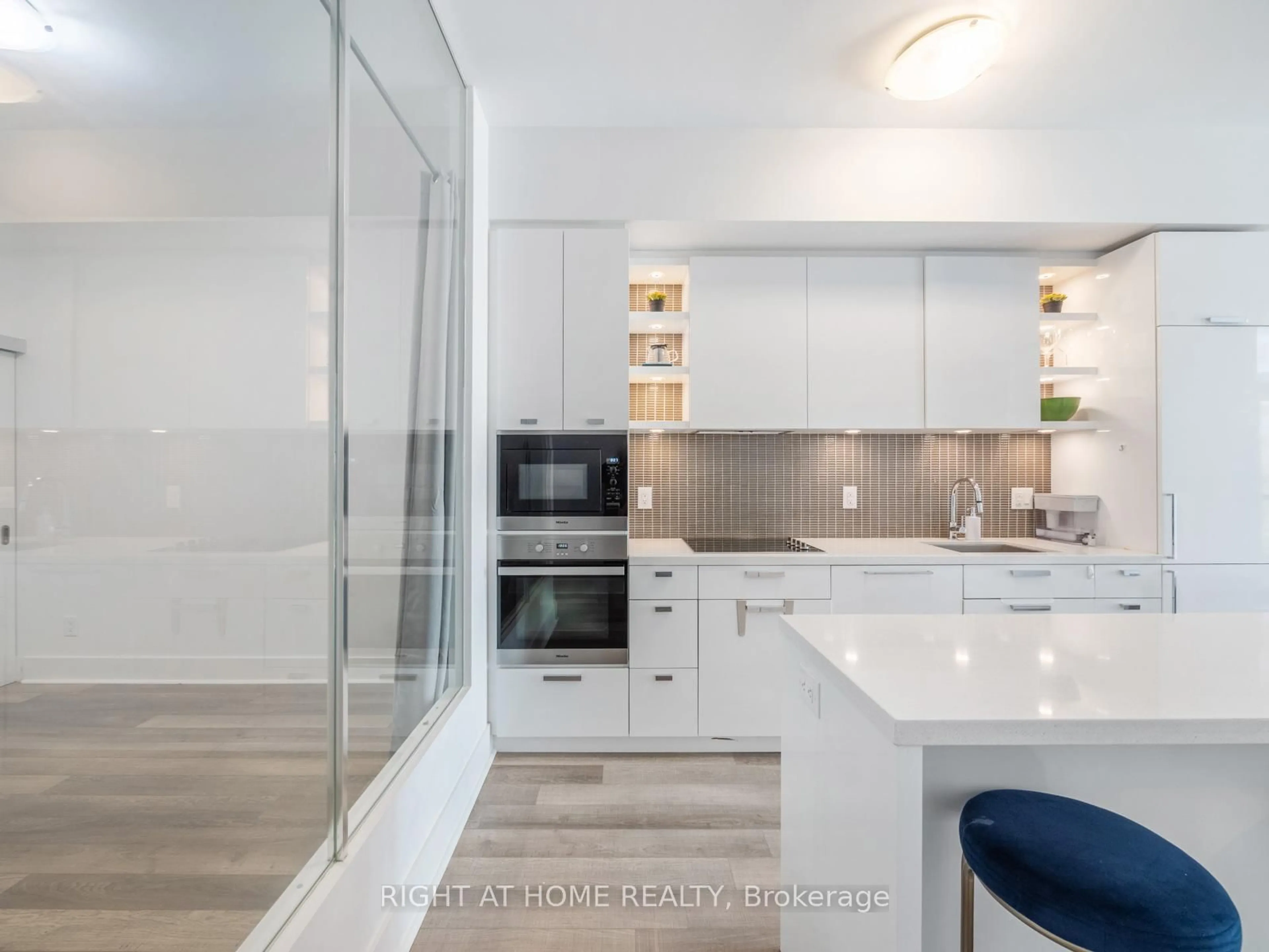 Contemporary kitchen, ceramic/tile floor for 32 Davenport Rd #706, Toronto Ontario M5R 0B5