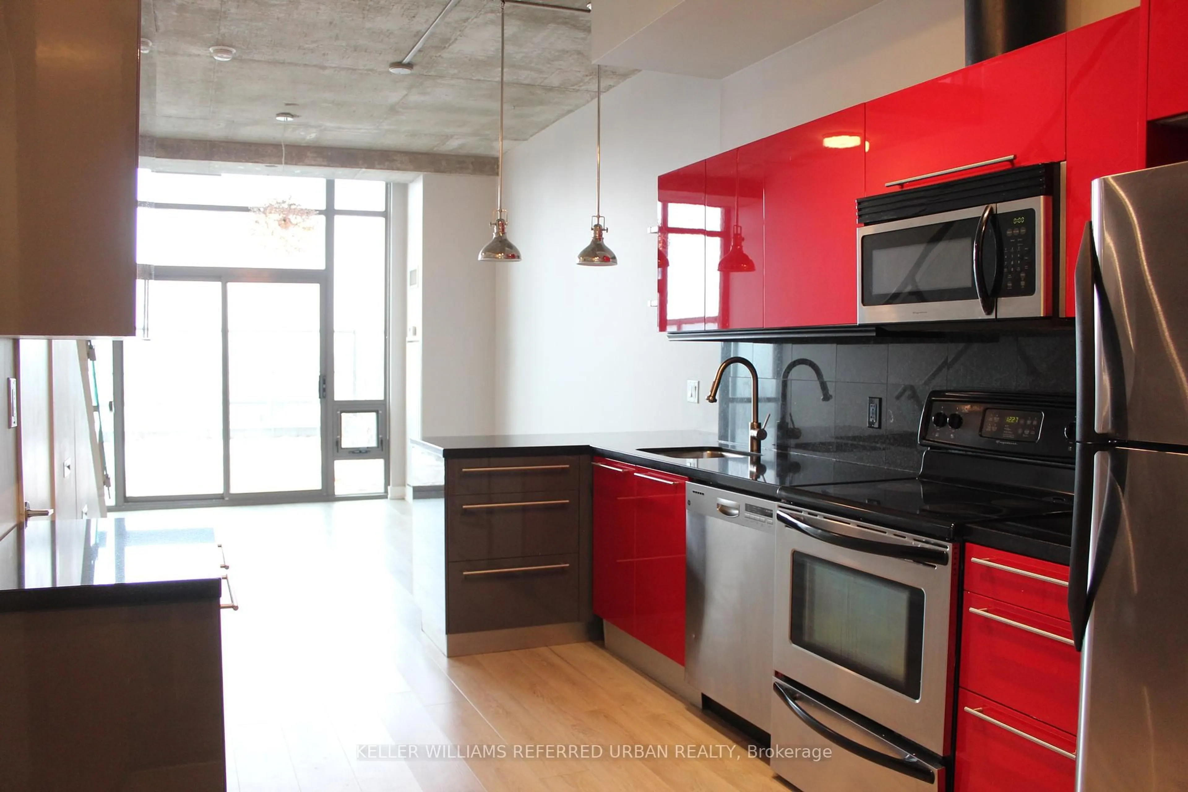 Standard kitchen, cement floor for 33 Mill St #622, Toronto Ontario M5A 3R3