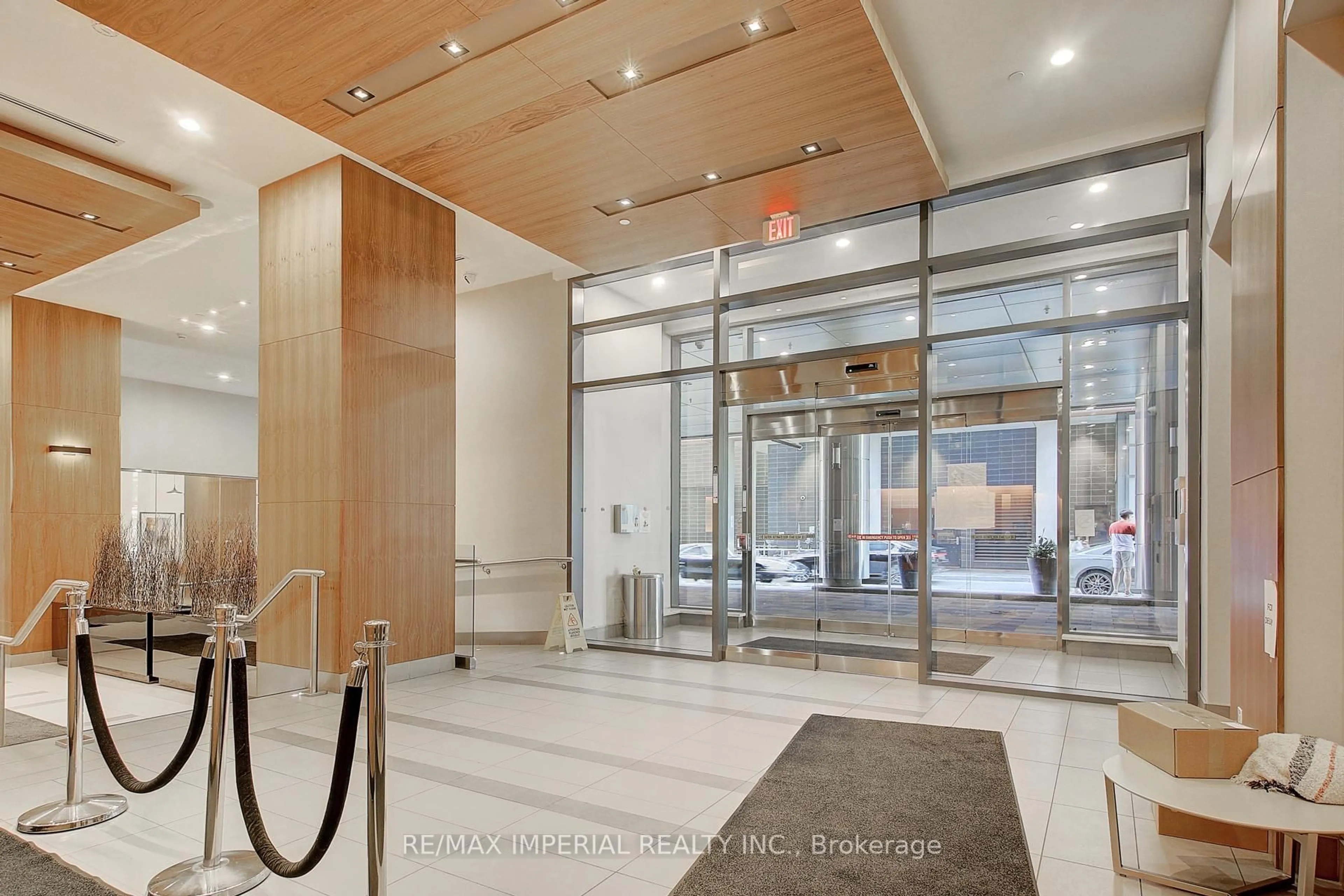 Lobby for 295 Adelaide St #3407, Toronto Ontario M5V 0L4