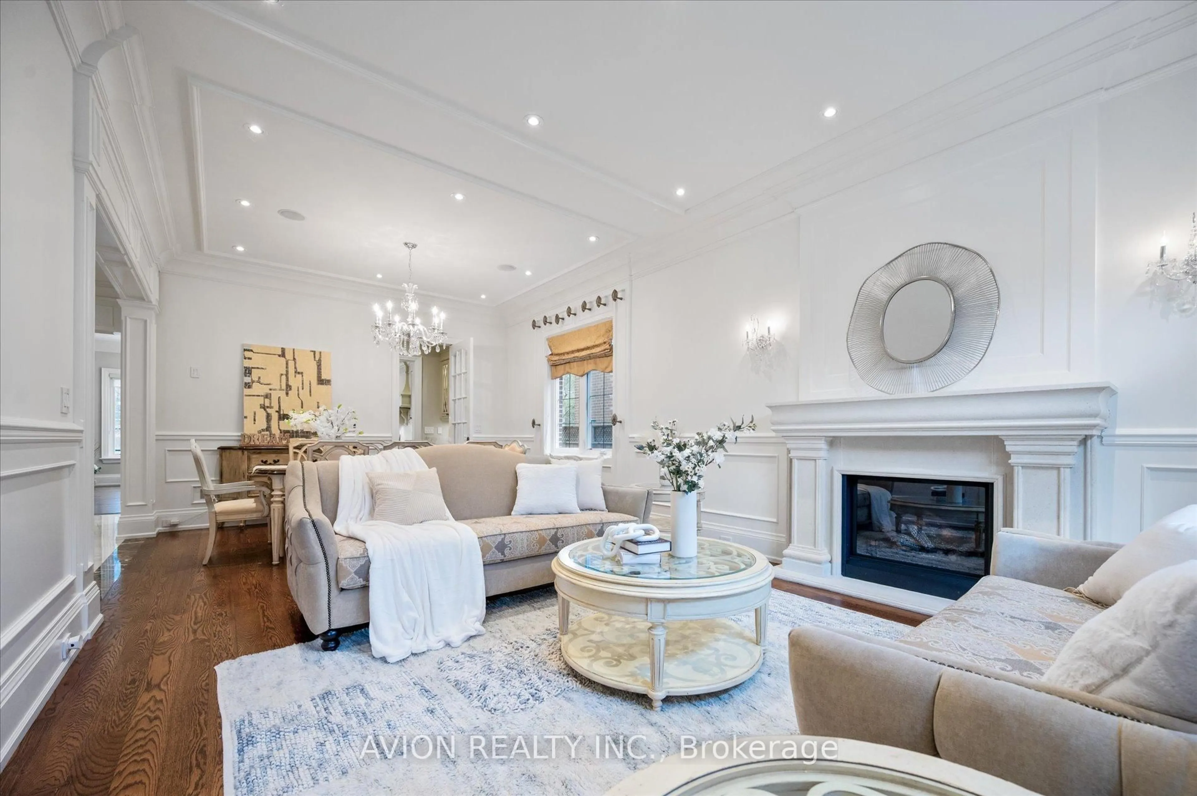 Living room with furniture, unknown for 26 Danville Dr, Toronto Ontario M2P 1J1