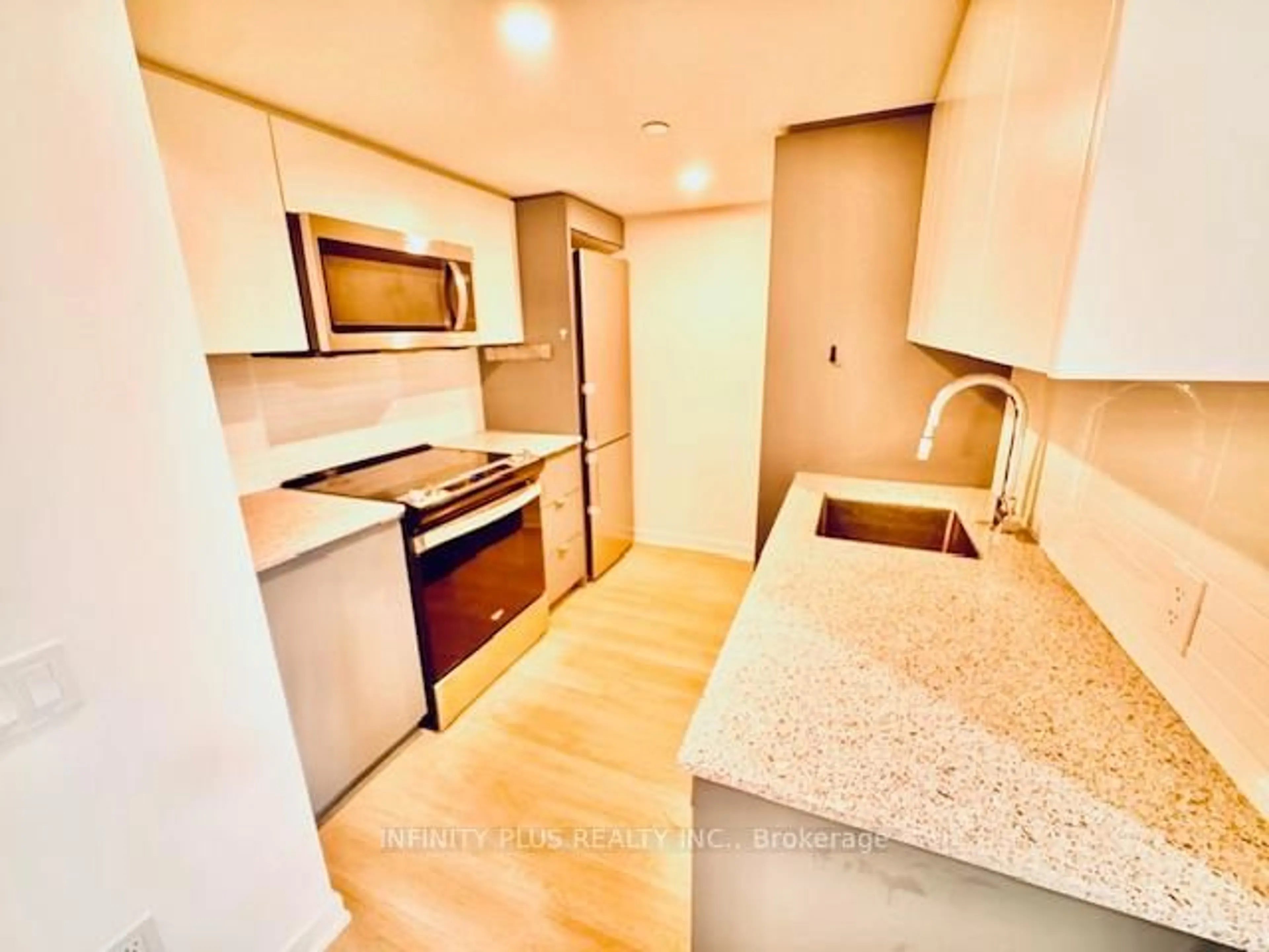 Standard kitchen, wood/laminate floor for 500 Wilson Ave #501, Toronto Ontario M3H 0E5