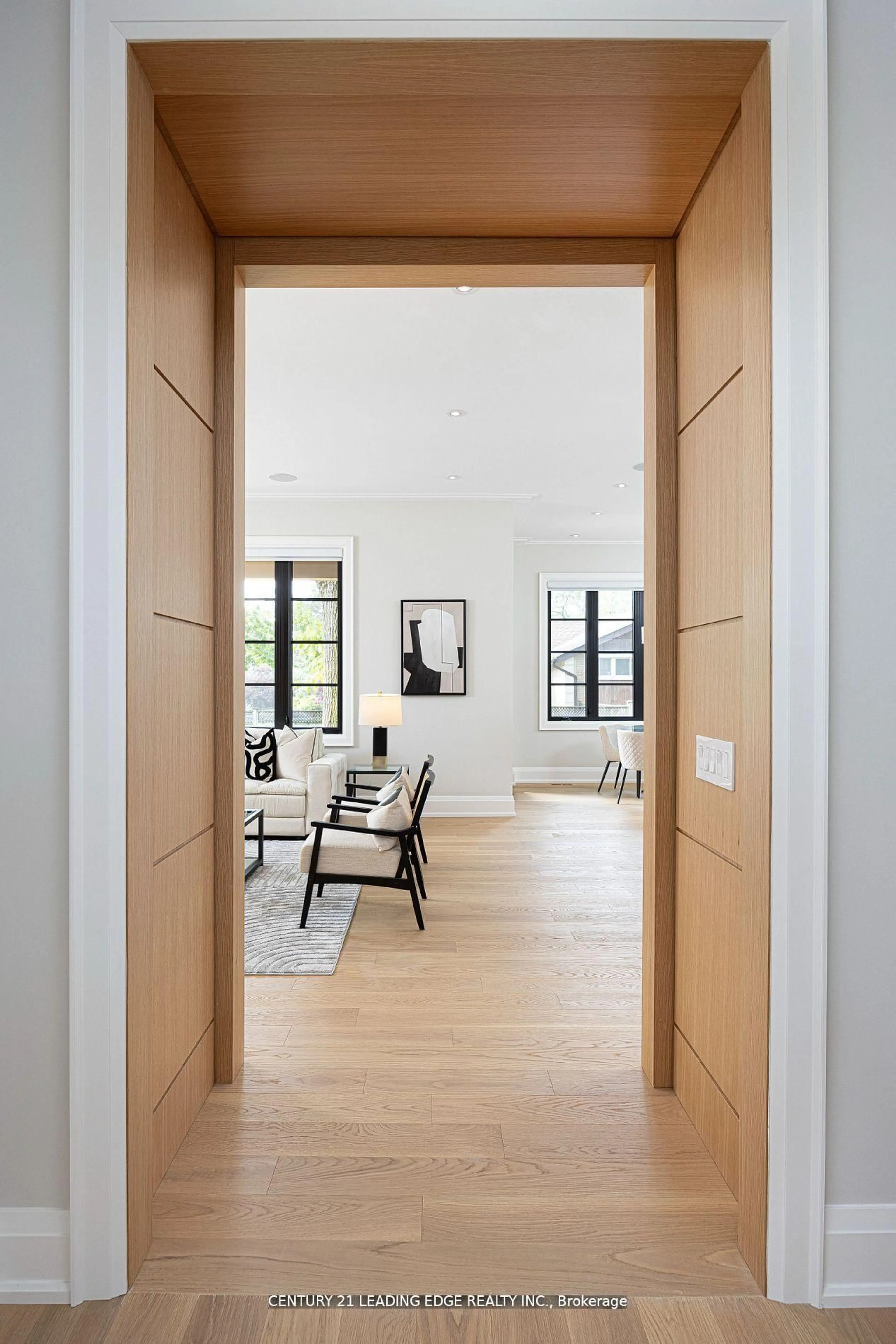 Indoor entryway for 48 Tangmere Rd, Toronto Ontario M3B 2N3