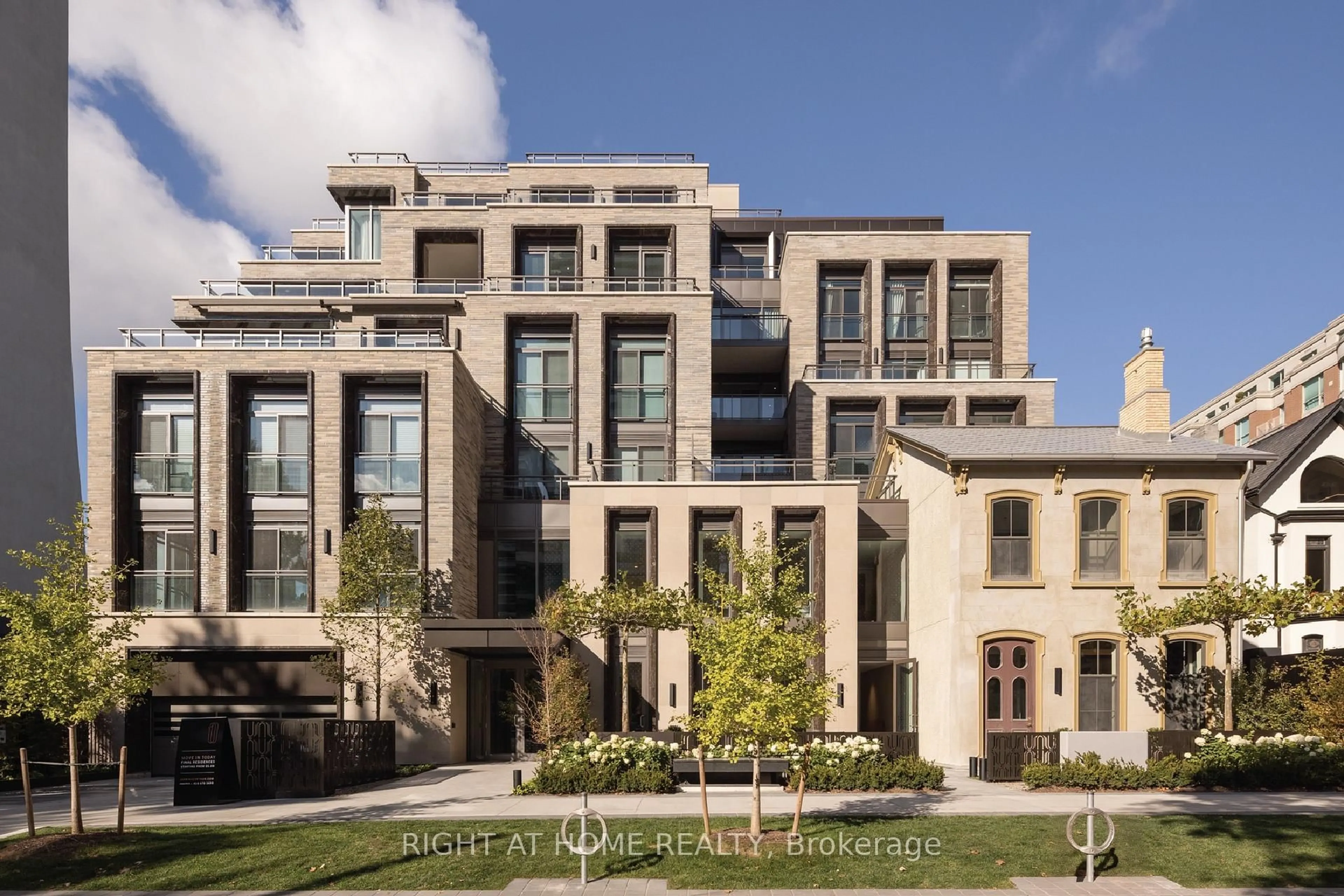 Unknown for 10 Prince Arthur Ave #302, Toronto Ontario M5R 1A9