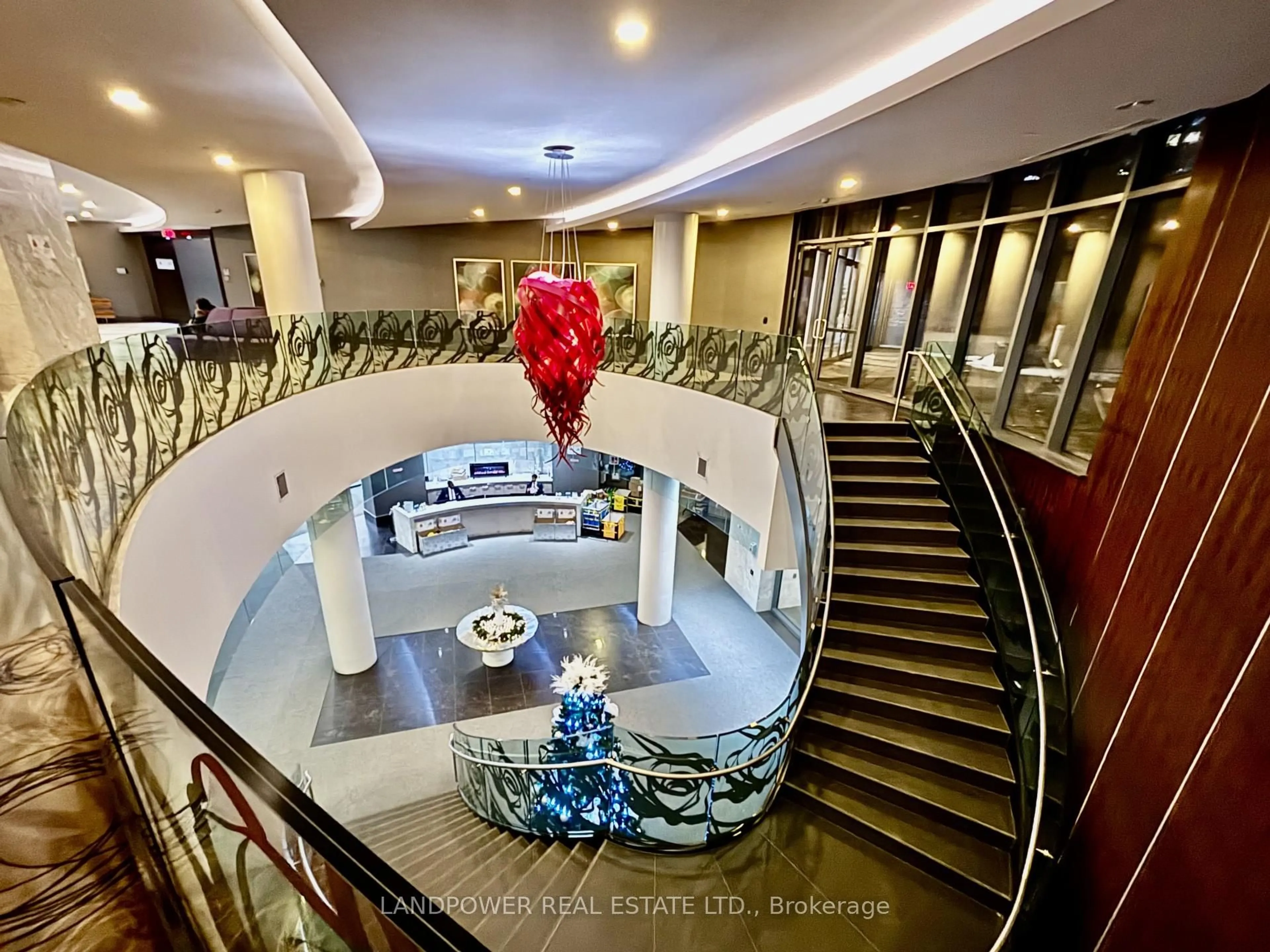 Indoor foyer for 5162 Yonge St #3501, Toronto Ontario M2N 0E9