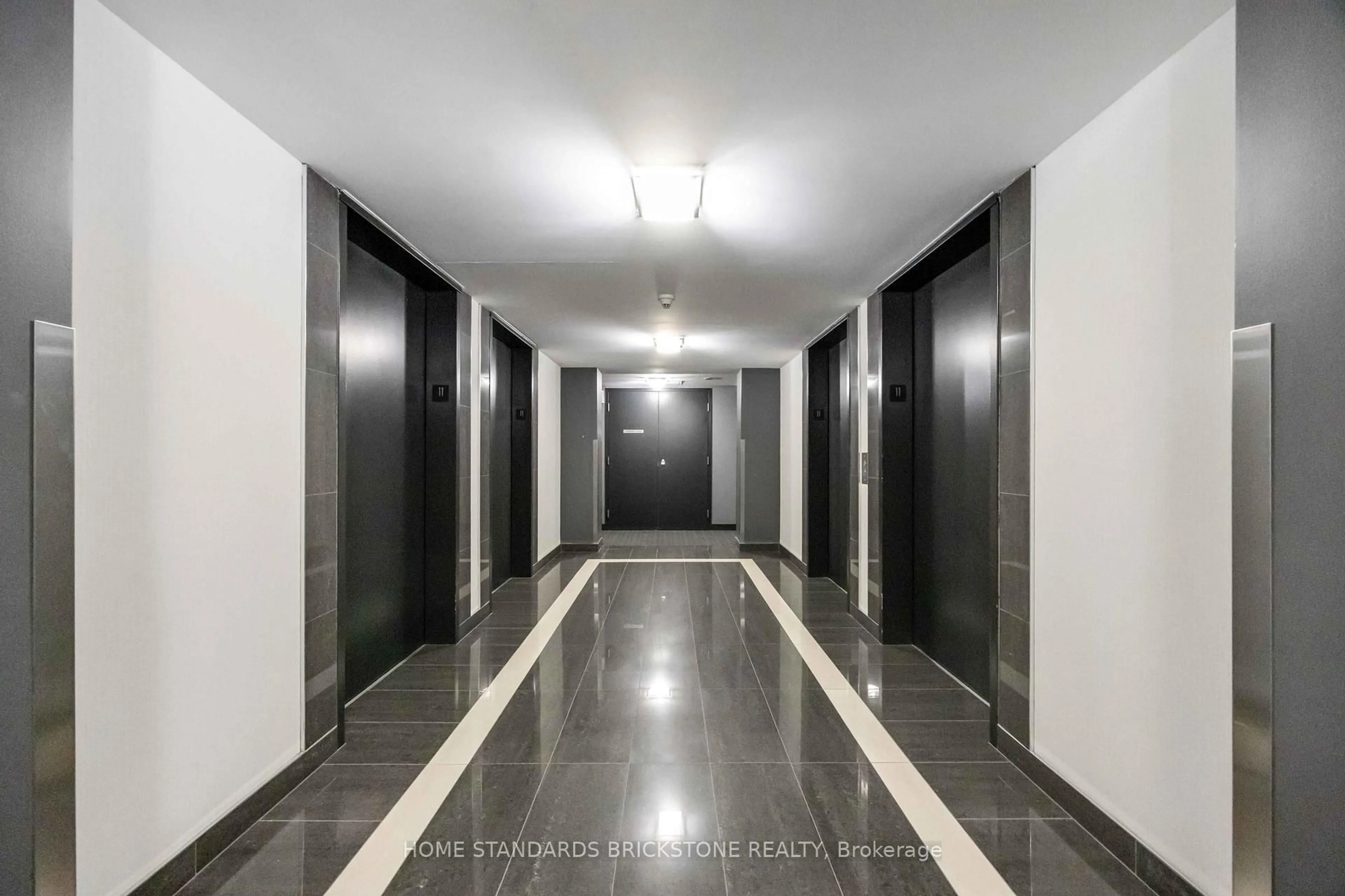 Indoor foyer for 11 Brunel Crt #1116, Toronto Ontario M5V 3Y3