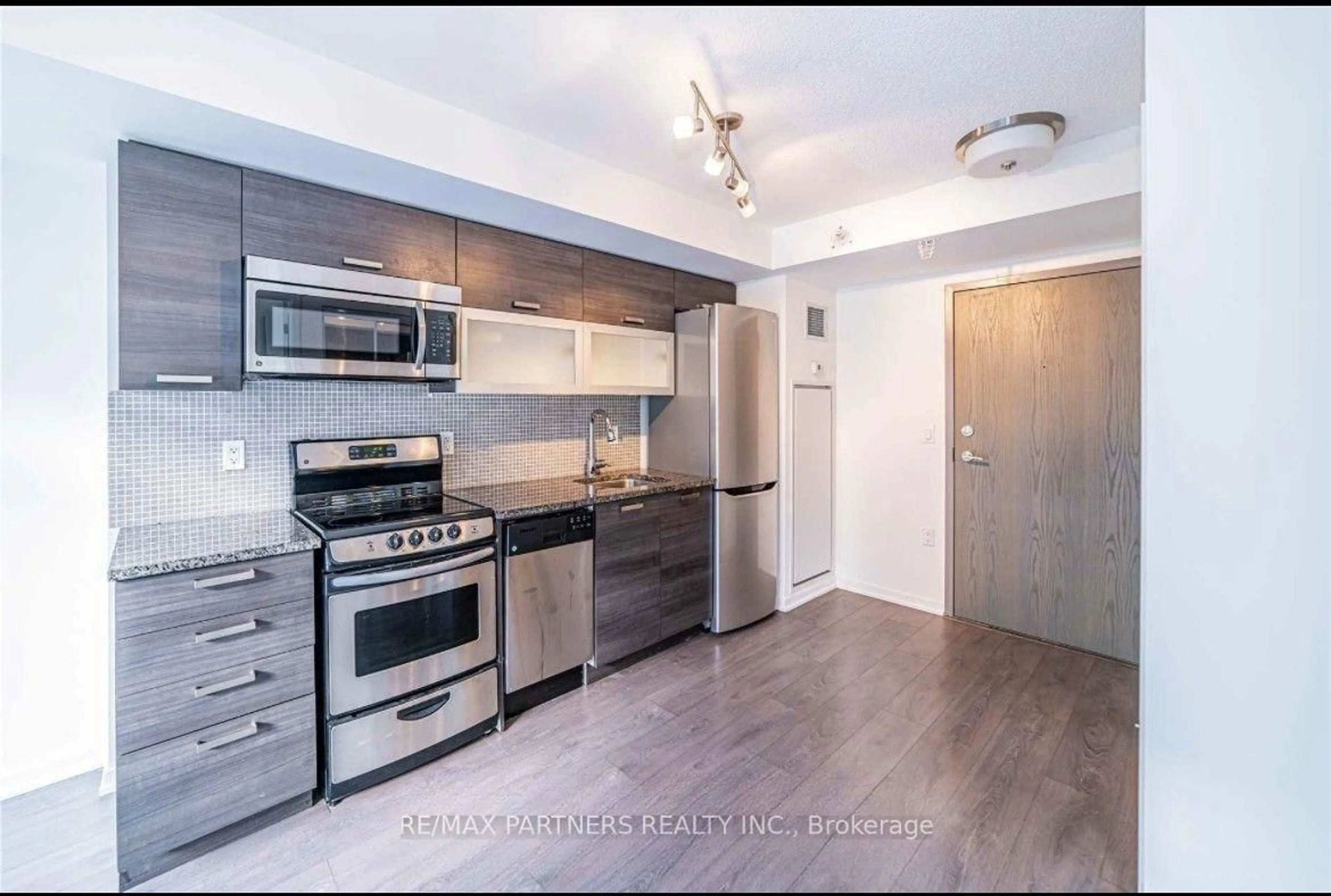 Standard kitchen, unknown for 36 Lisgar St #2201E, Toronto Ontario M6J 0C7