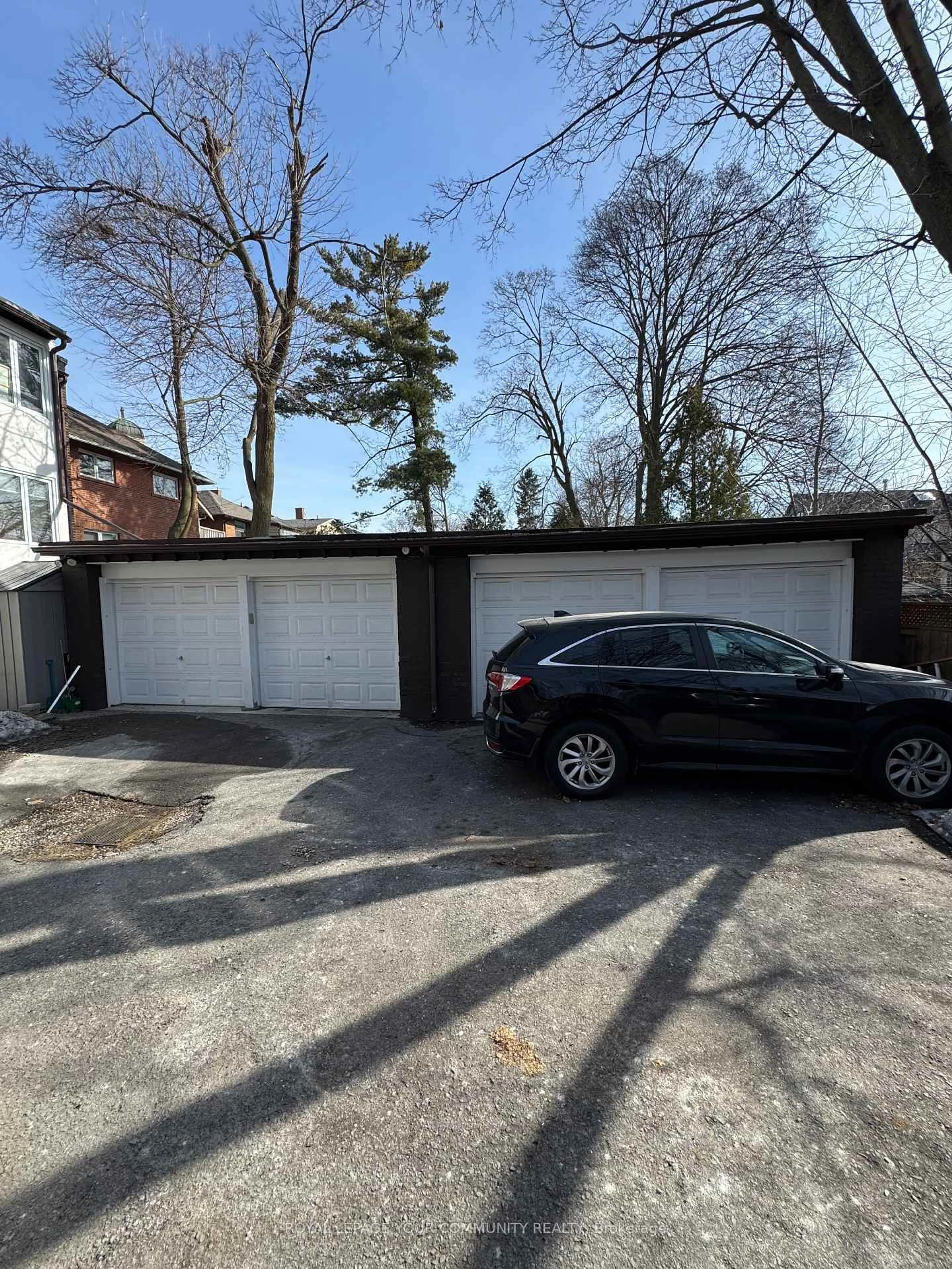 Unknown for 179 St Clair Ave, Toronto Ontario M4T 1N9