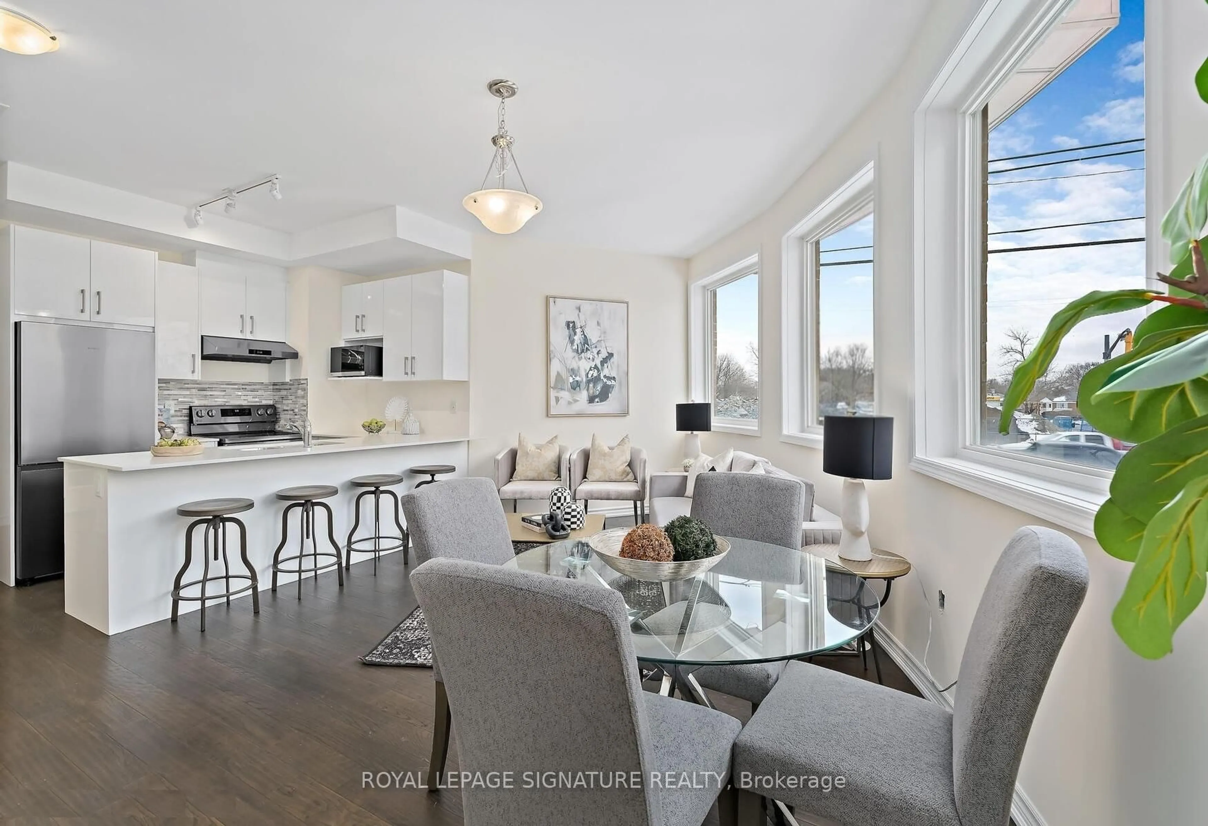 Open concept kitchen, unknown for 2 Curlew Dr, Toronto Ontario M3A 0A8