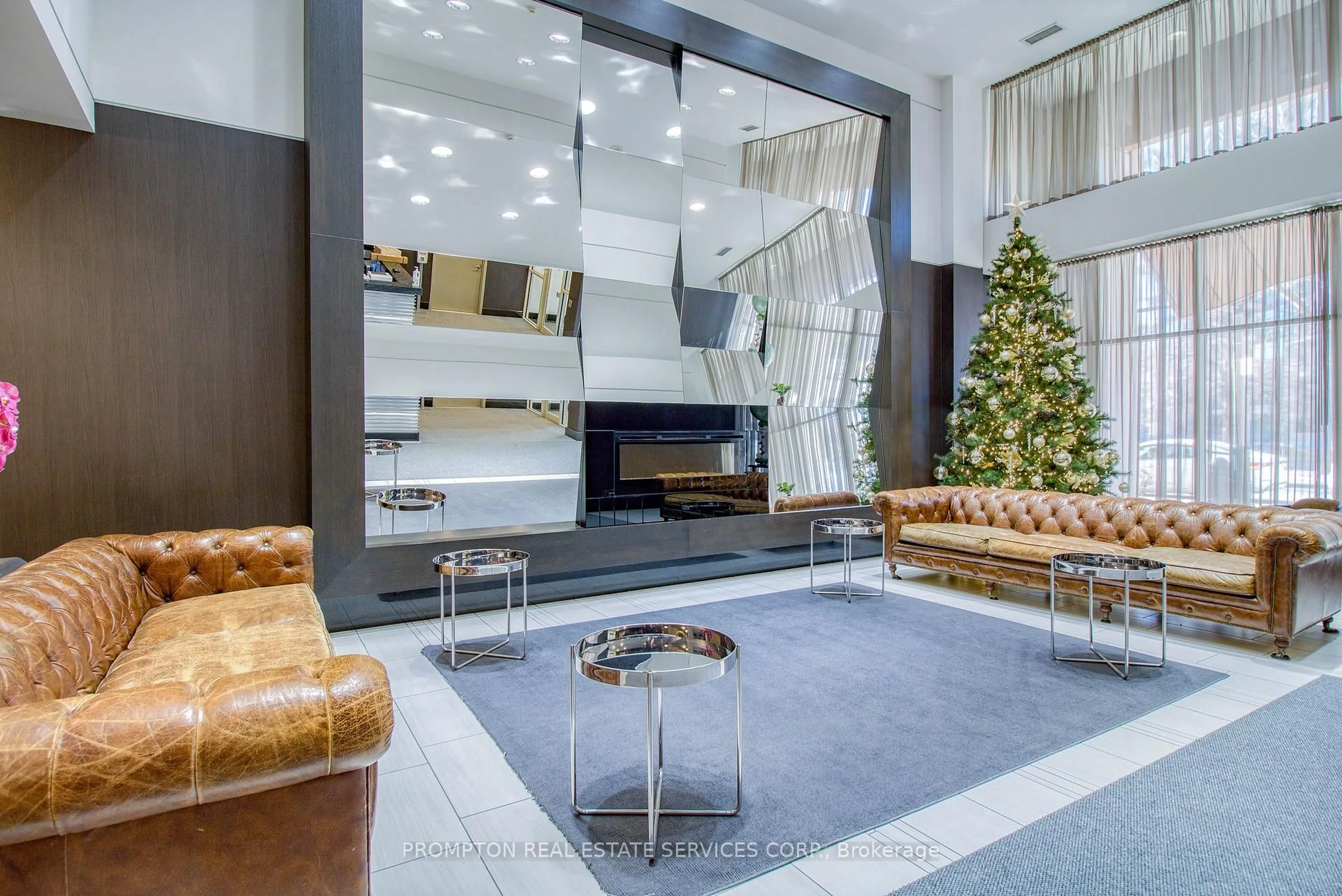 Lobby for 35 Bastion St #916, Toronto Ontario M5V 0C2