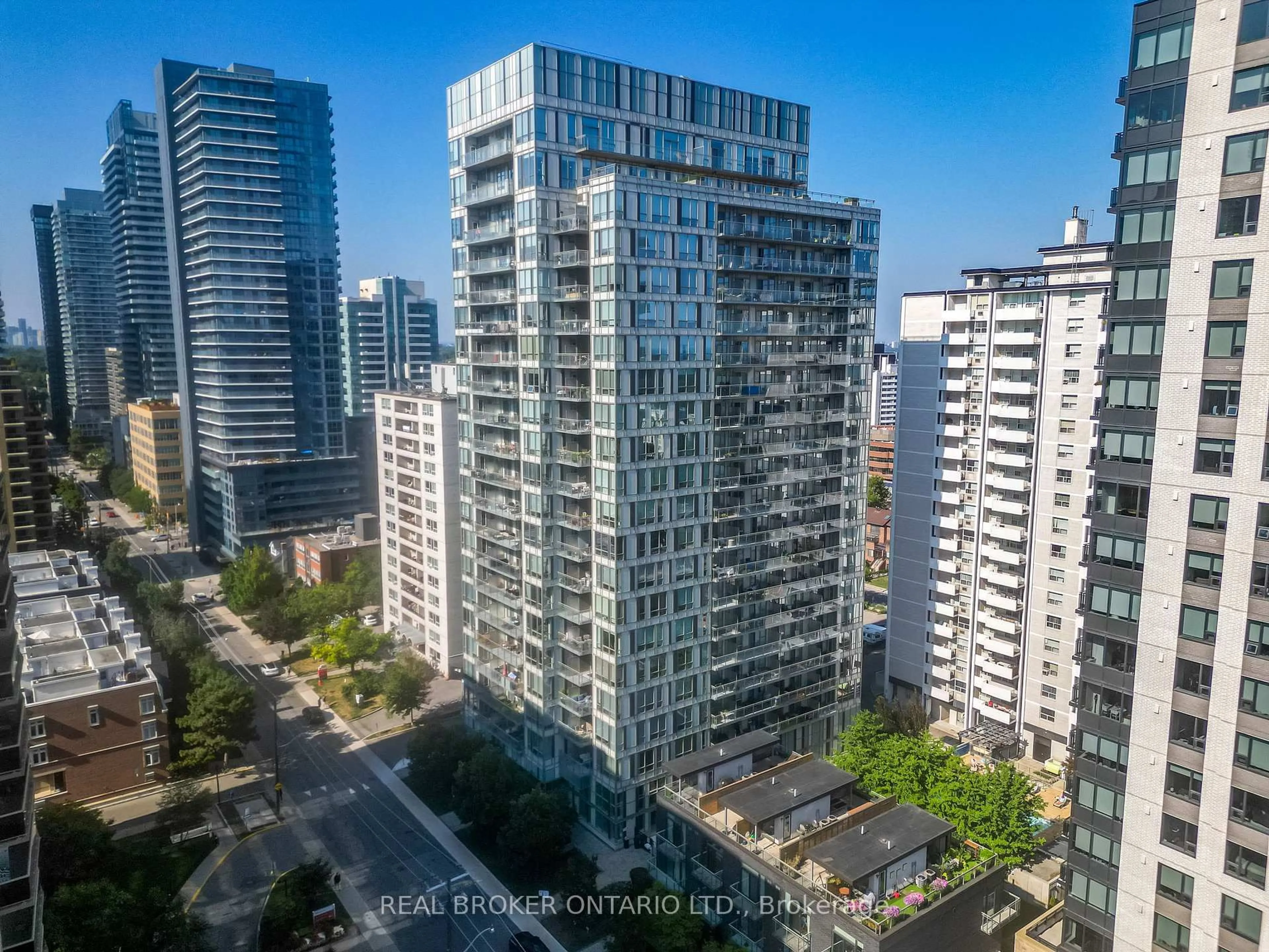 A pic from outside/outdoor area/front of a property/back of a property/a pic from drone, city buildings view from balcony for 83 Redpath Ave #1509, Toronto Ontario M4S 0A2