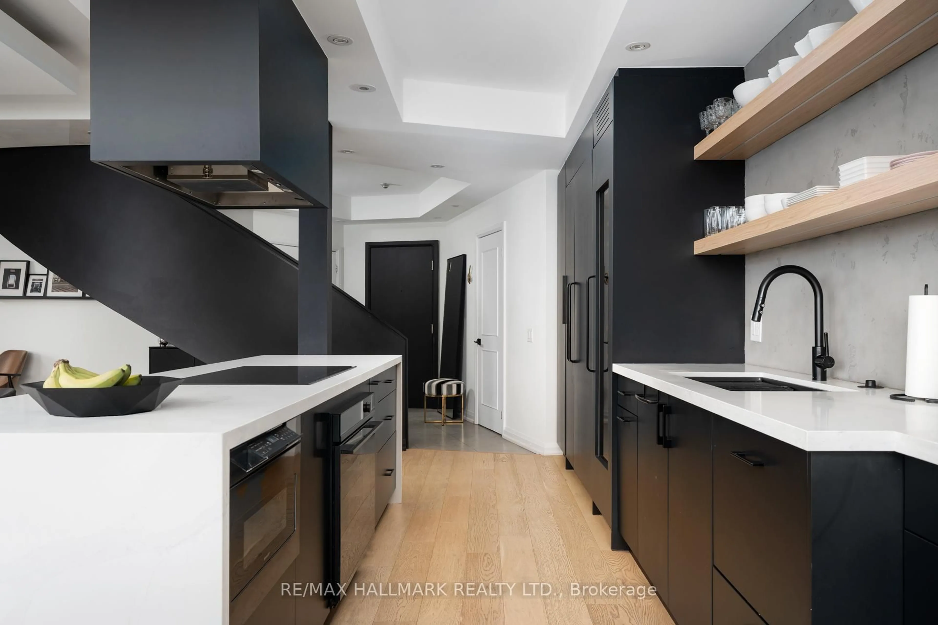 Contemporary kitchen, unknown for 3 Mcalpine St #903, Toronto Ontario M5R 3T5
