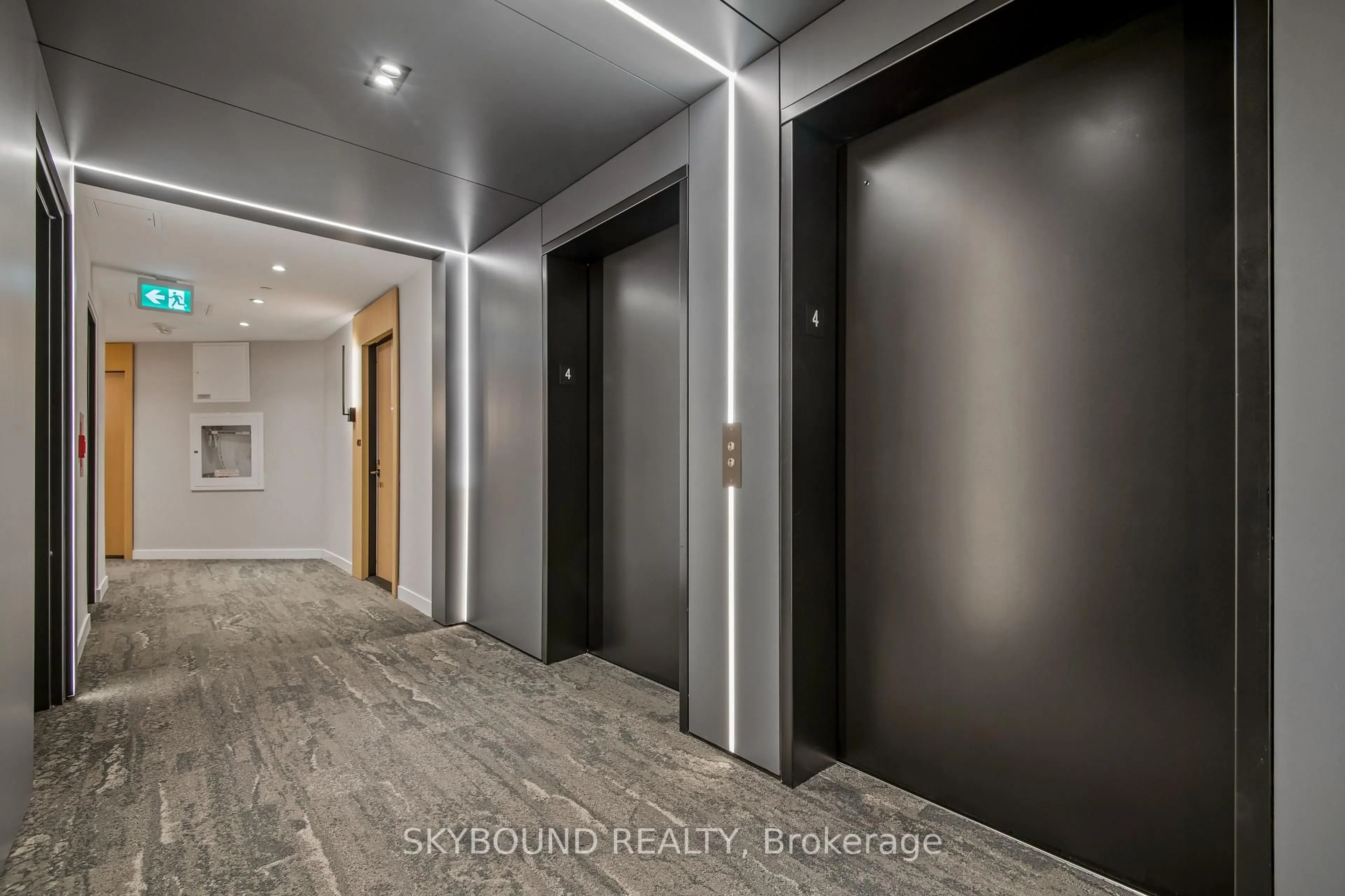 Indoor foyer for 200 Sudbury St #401, Toronto Ontario M6J 0H1
