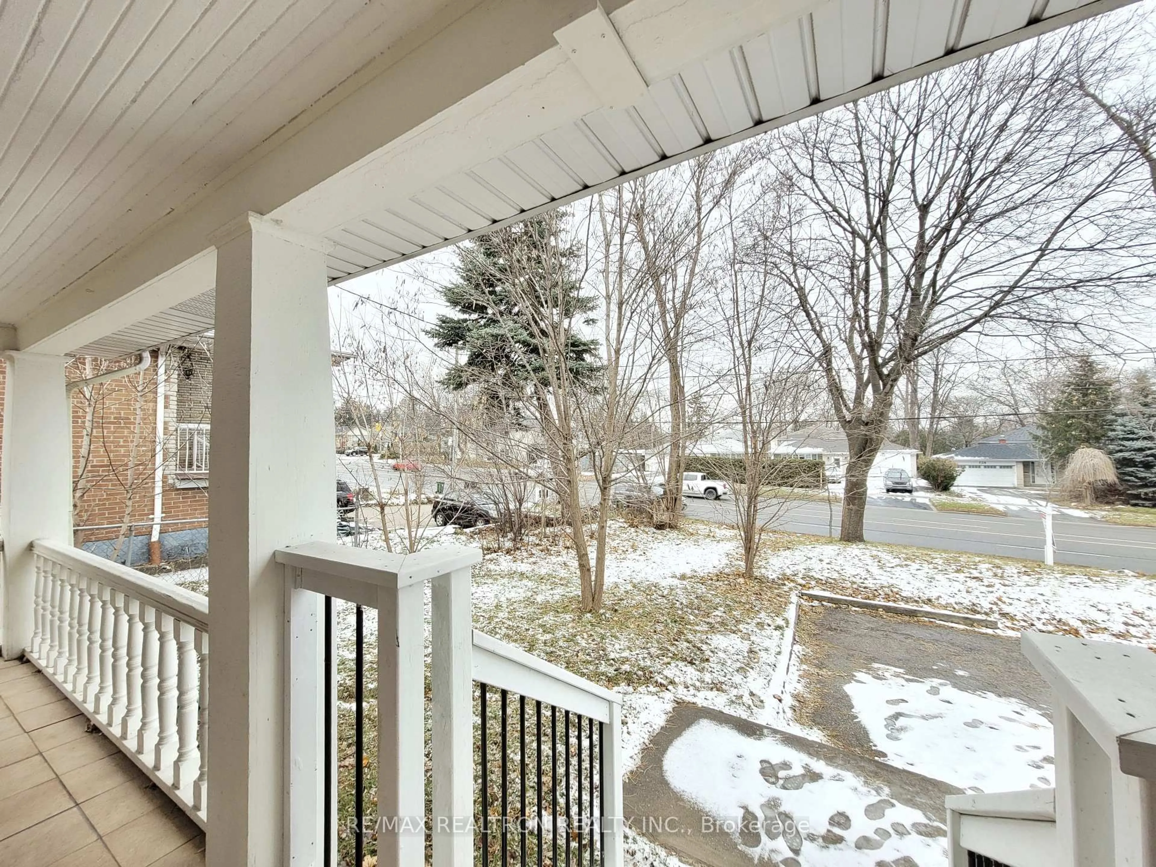 Patio, unknown for 185 Steeles Ave, Toronto Ontario M2M 3Y6