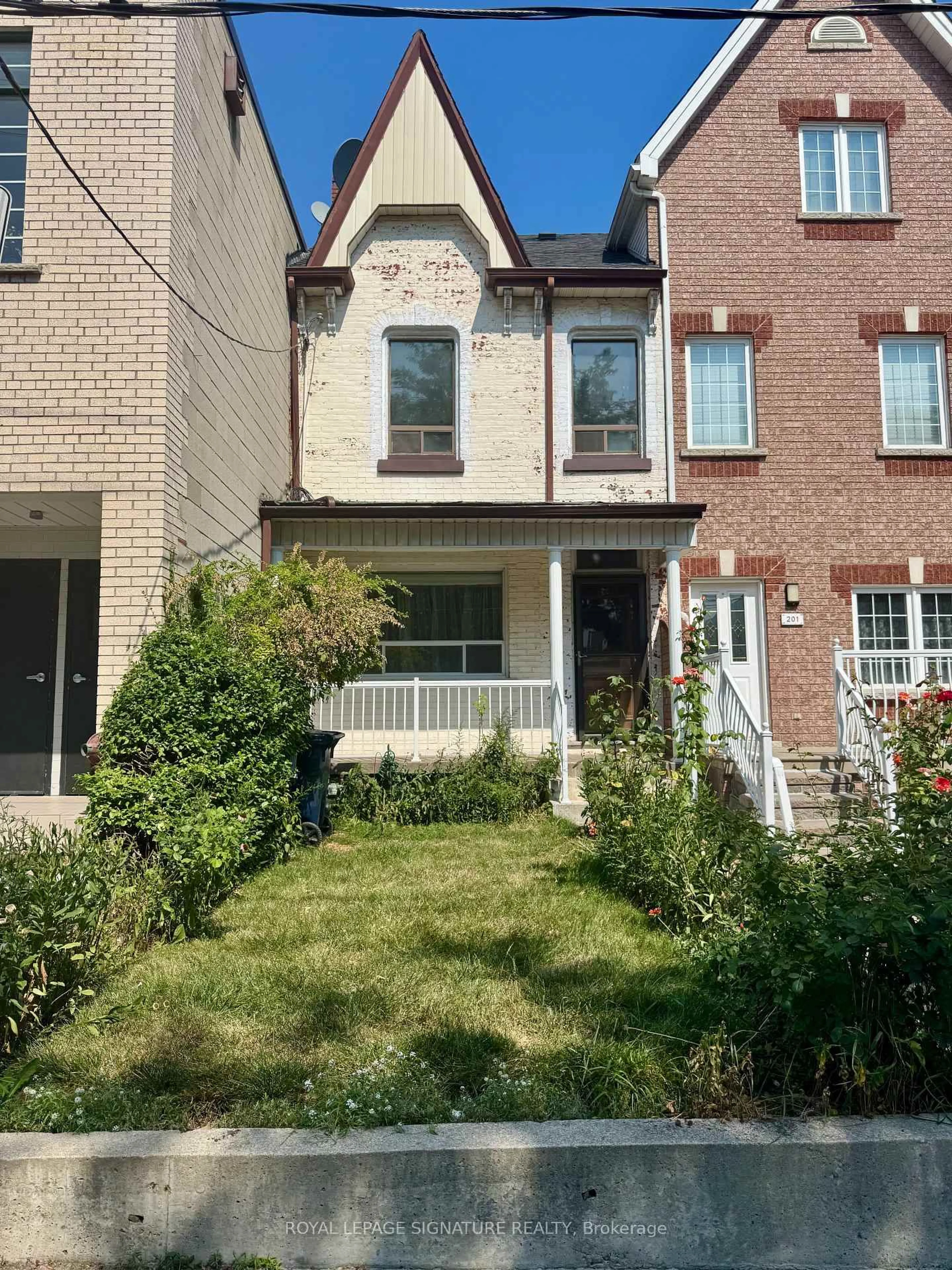 Home with brick exterior material, street for 203 Euclid Ave, Toronto Ontario M6J 2J8