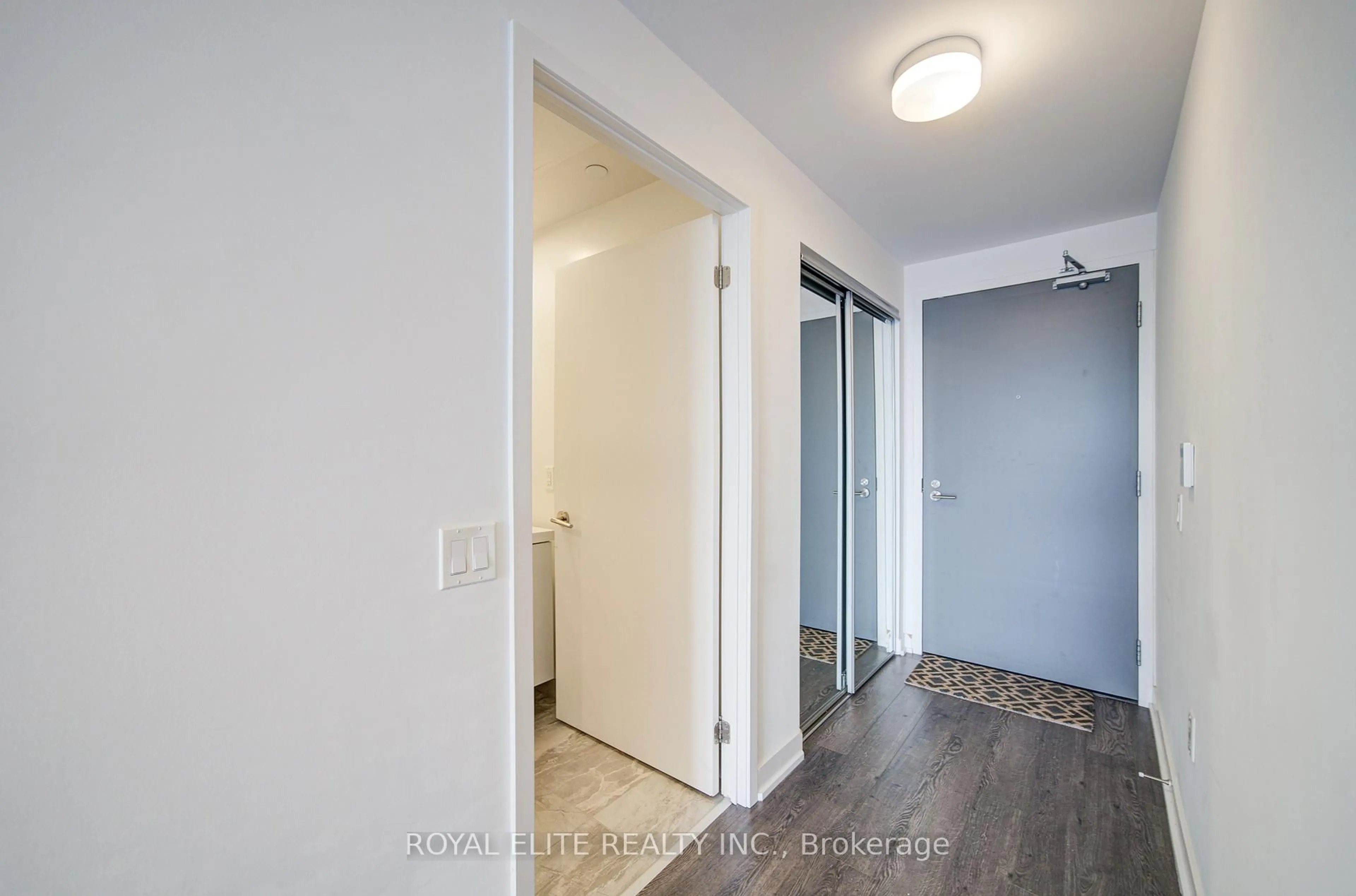 Indoor entryway for 20 O'neill Rd #535, Toronto Ontario M3C 0R2