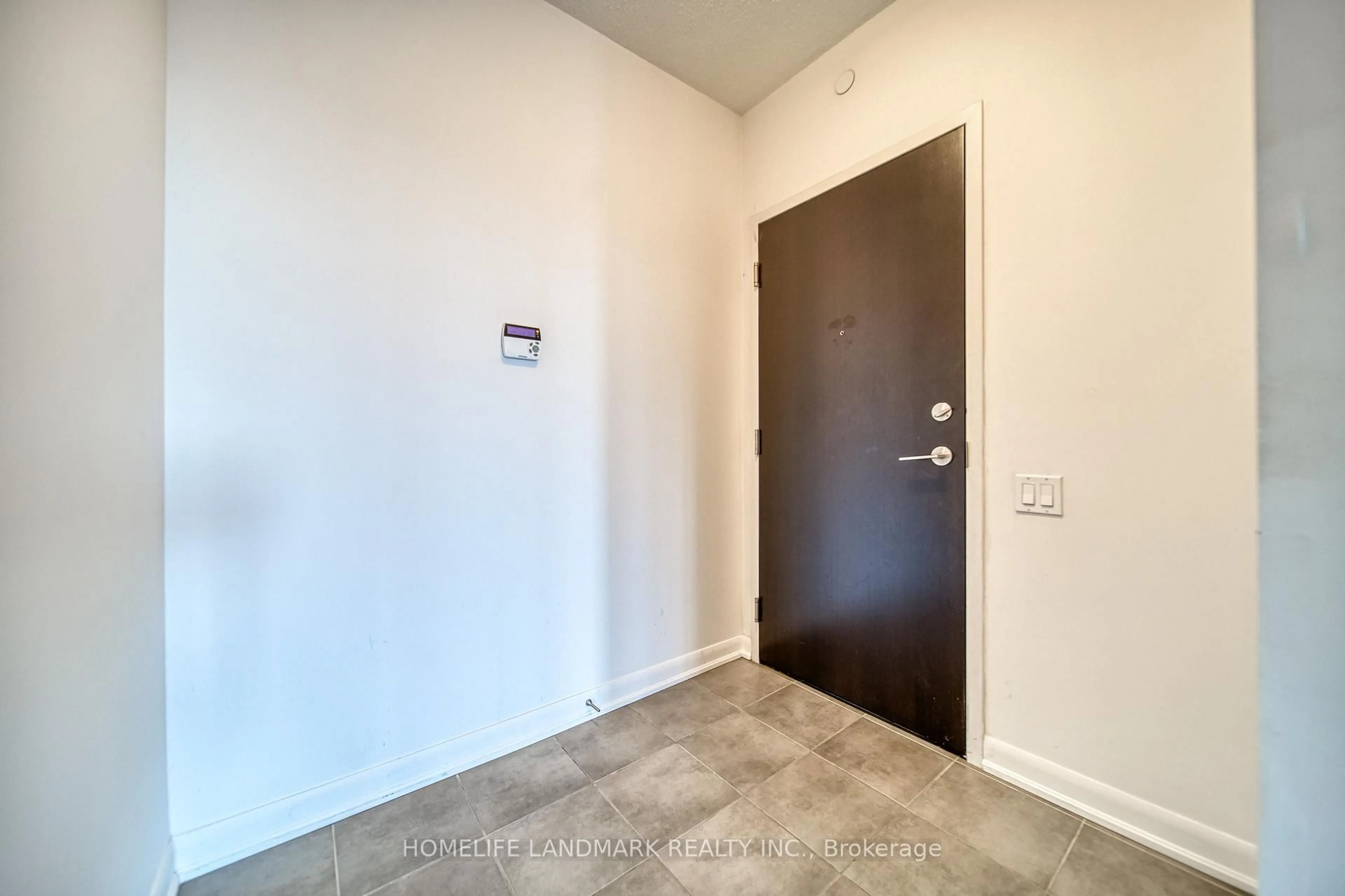 Indoor entryway for 5168 Yonge St #3112, Toronto Ontario M2N 5P6
