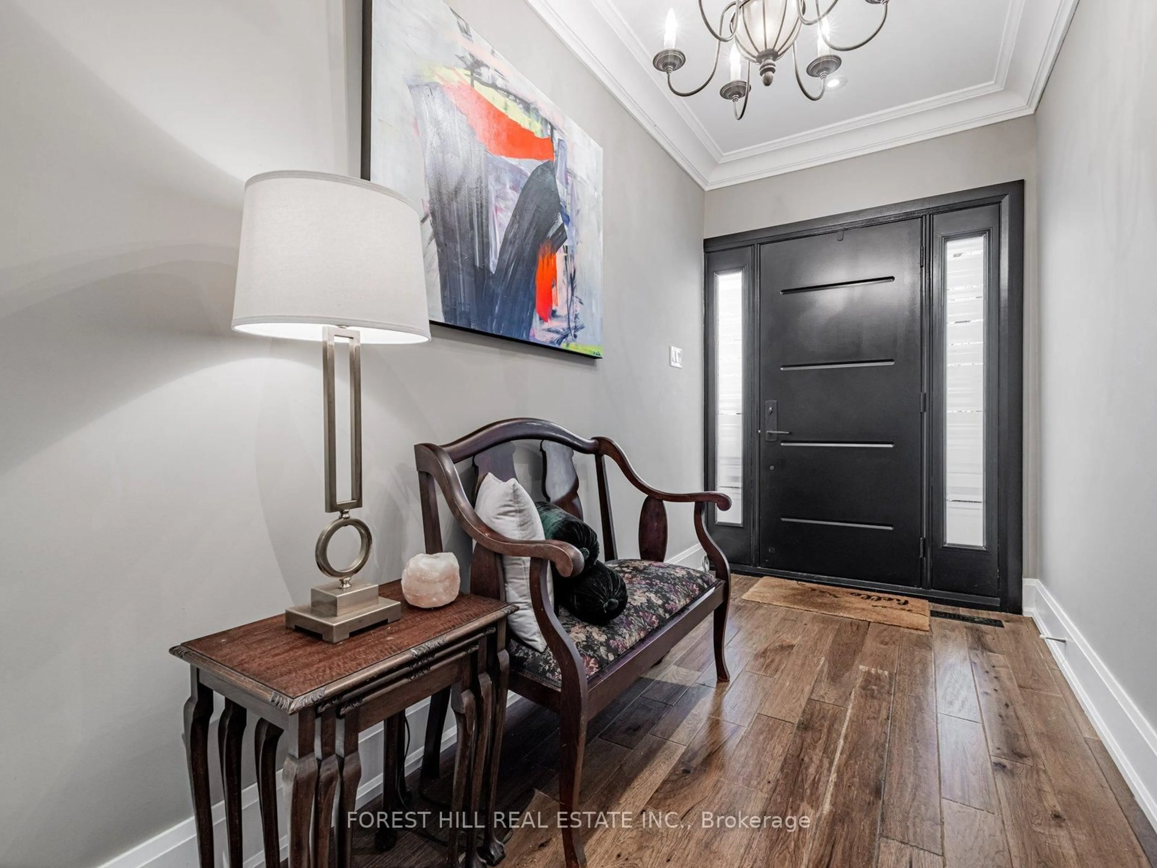 Indoor entryway for 30 Chiswell Cres, Toronto Ontario M2N 6E1