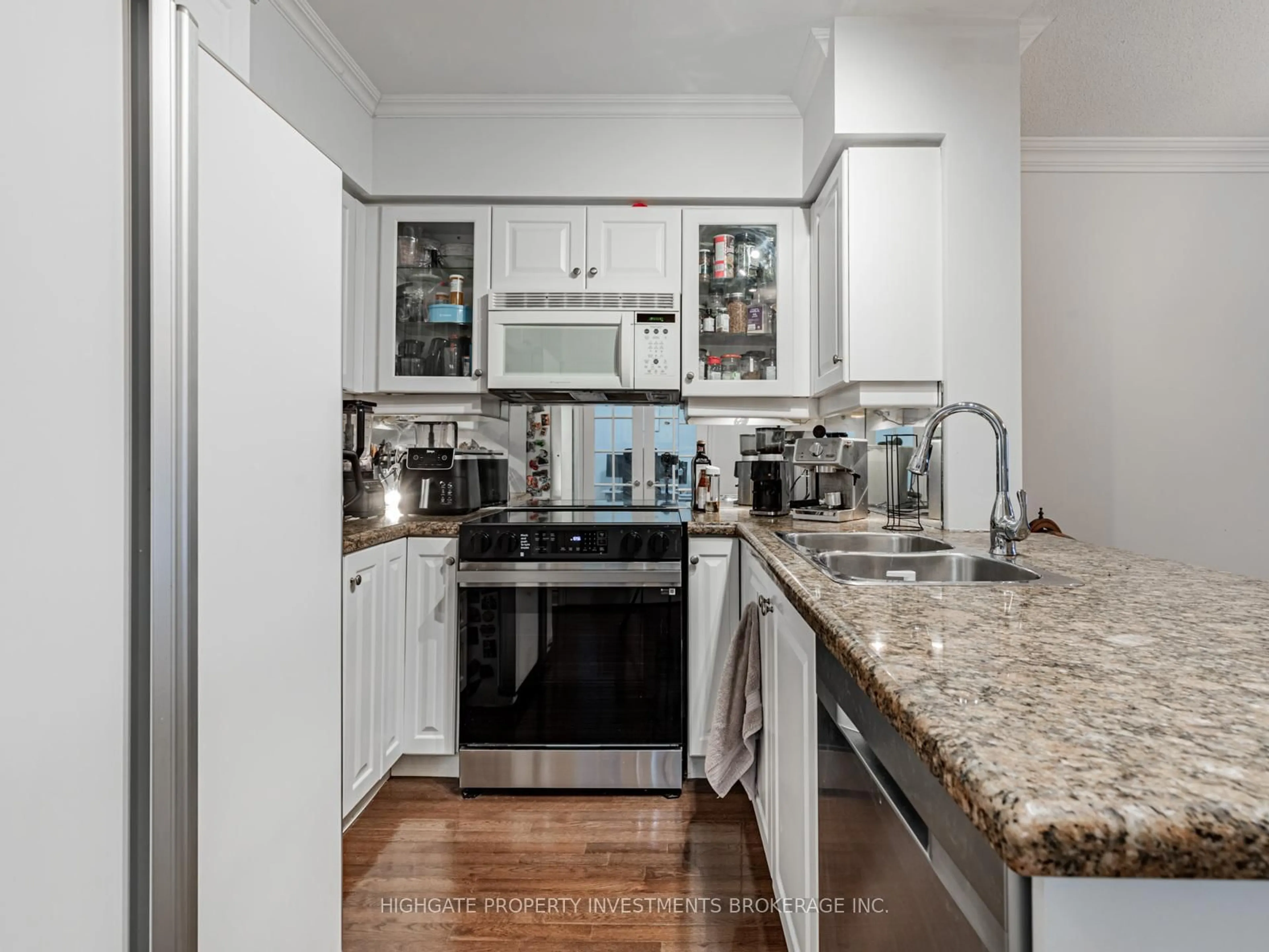 Unknown for 10 Delisle Ave #705, Toronto Ontario M4V 3C6