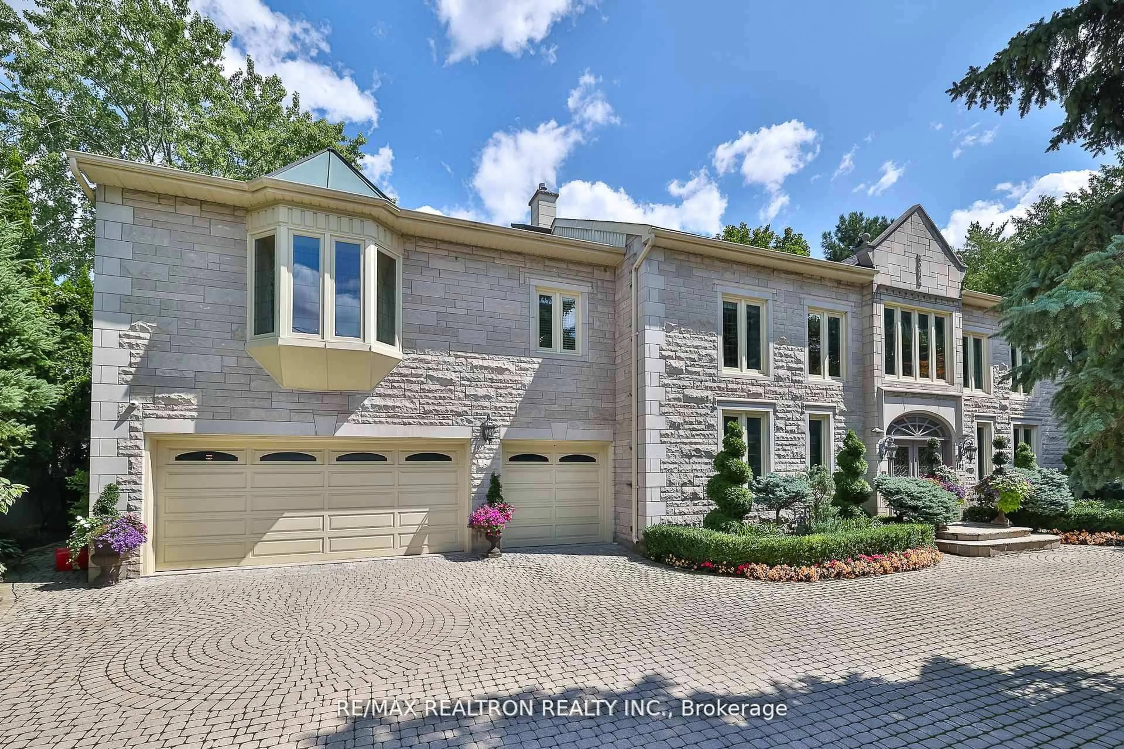 Home with brick exterior material, street for 192 The Bridle Path, Toronto Ontario M3C 2P5