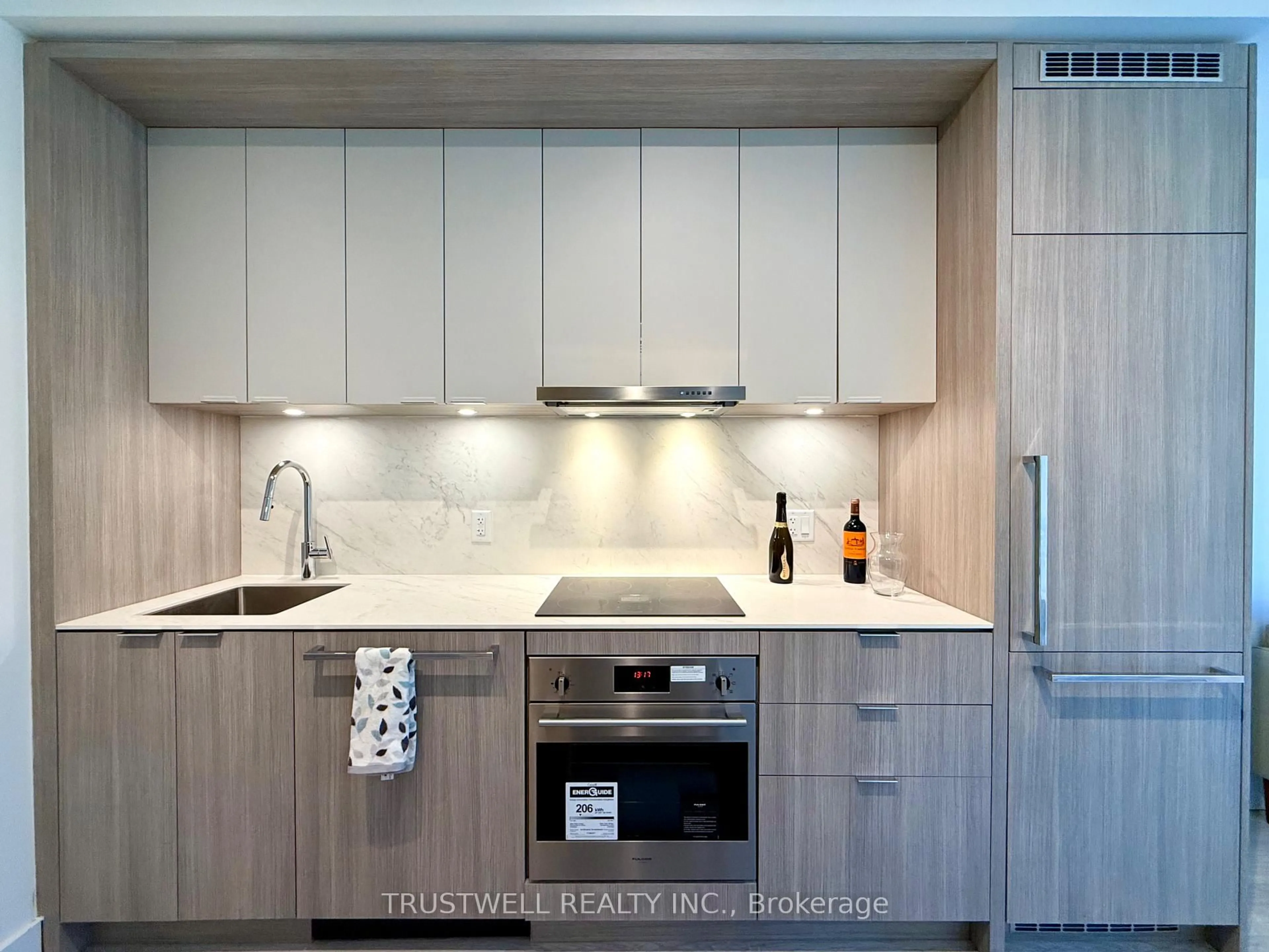 Contemporary kitchen, unknown for 6 Greenbriar Rd #503, Toronto Ontario M2K 0H6