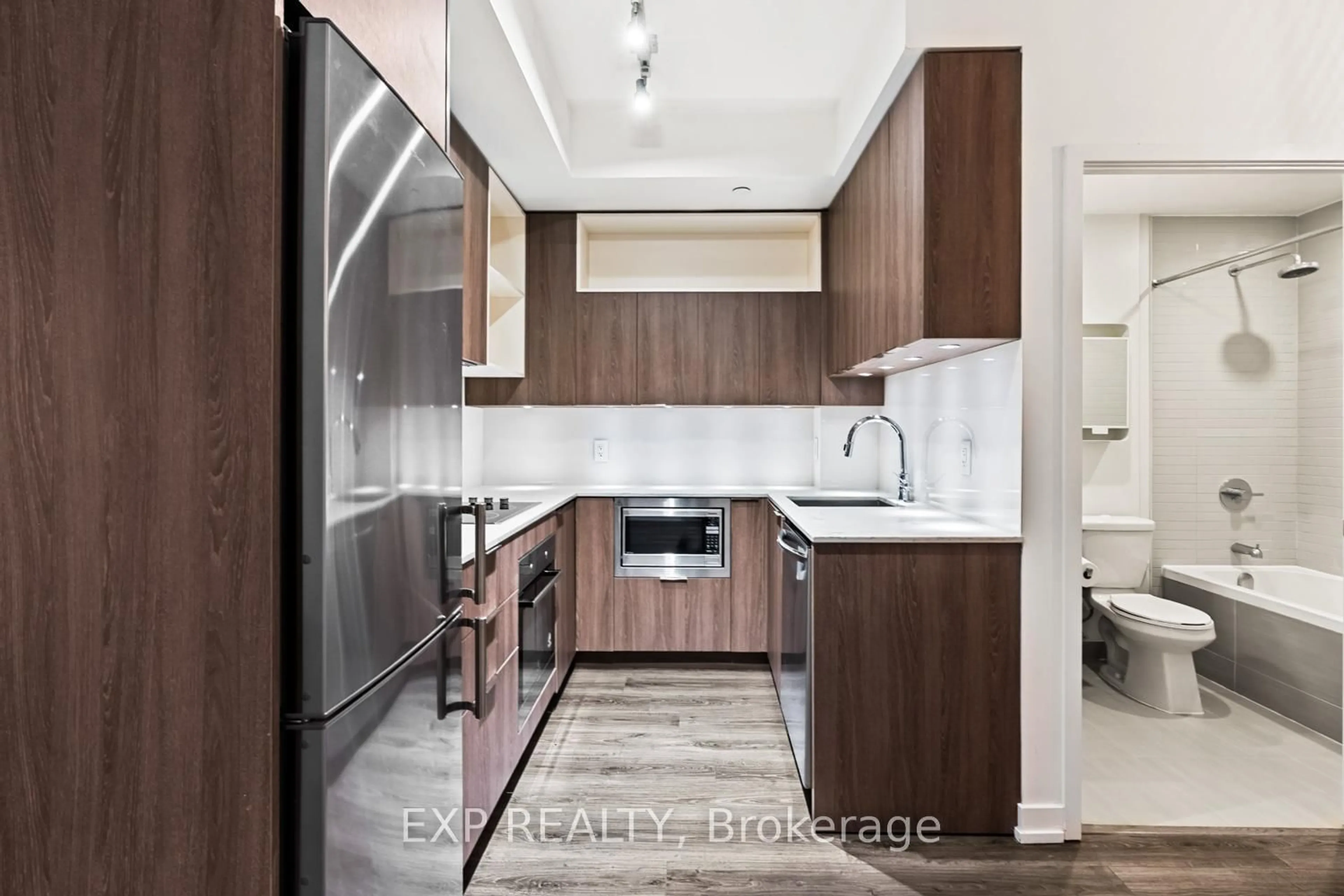 Standard kitchen, unknown for 200 Sackville St #314, Toronto Ontario M5A 0C4