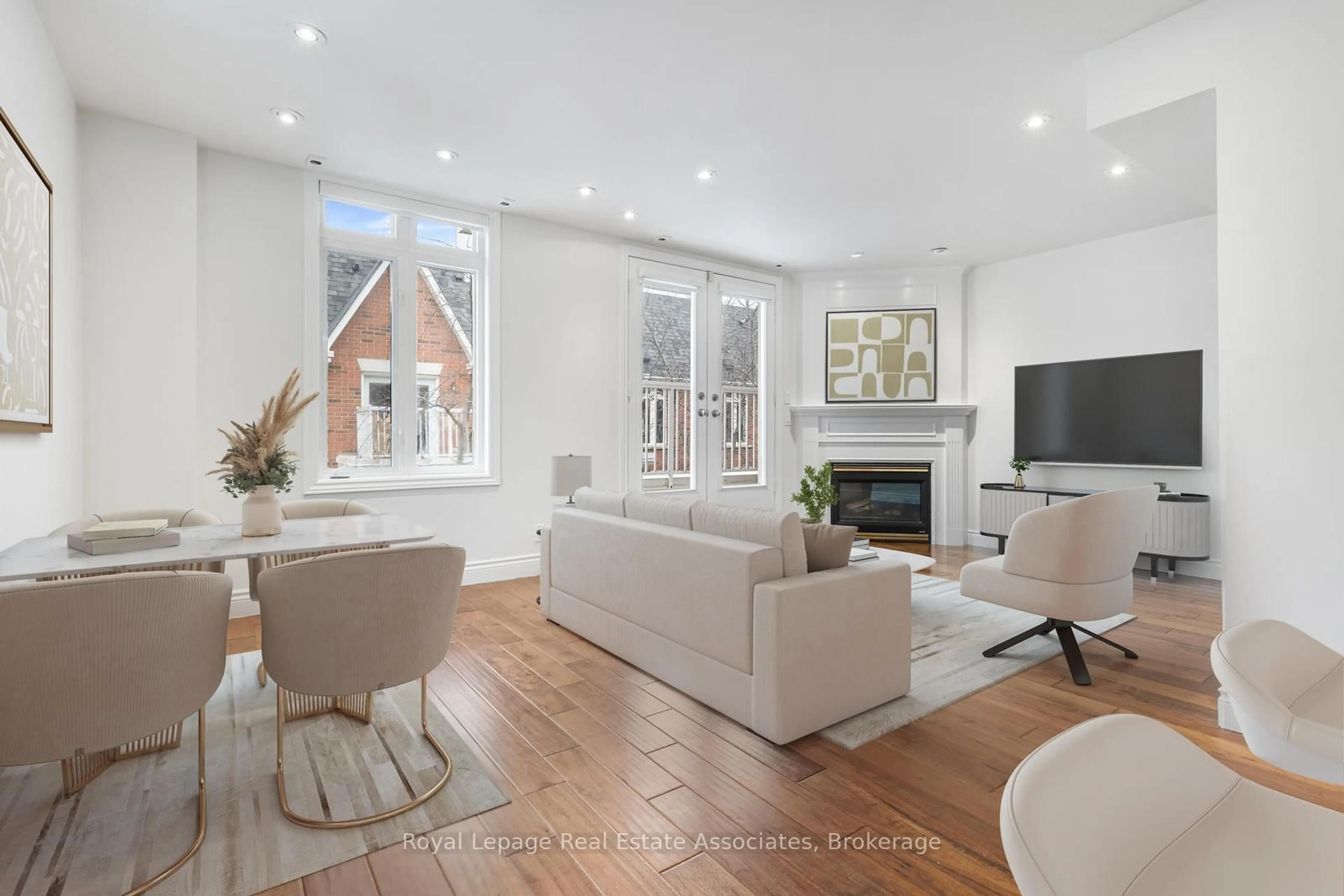 Living room with furniture, unknown for 12 Sudbury St #1811, Toronto Ontario M6J 3W7