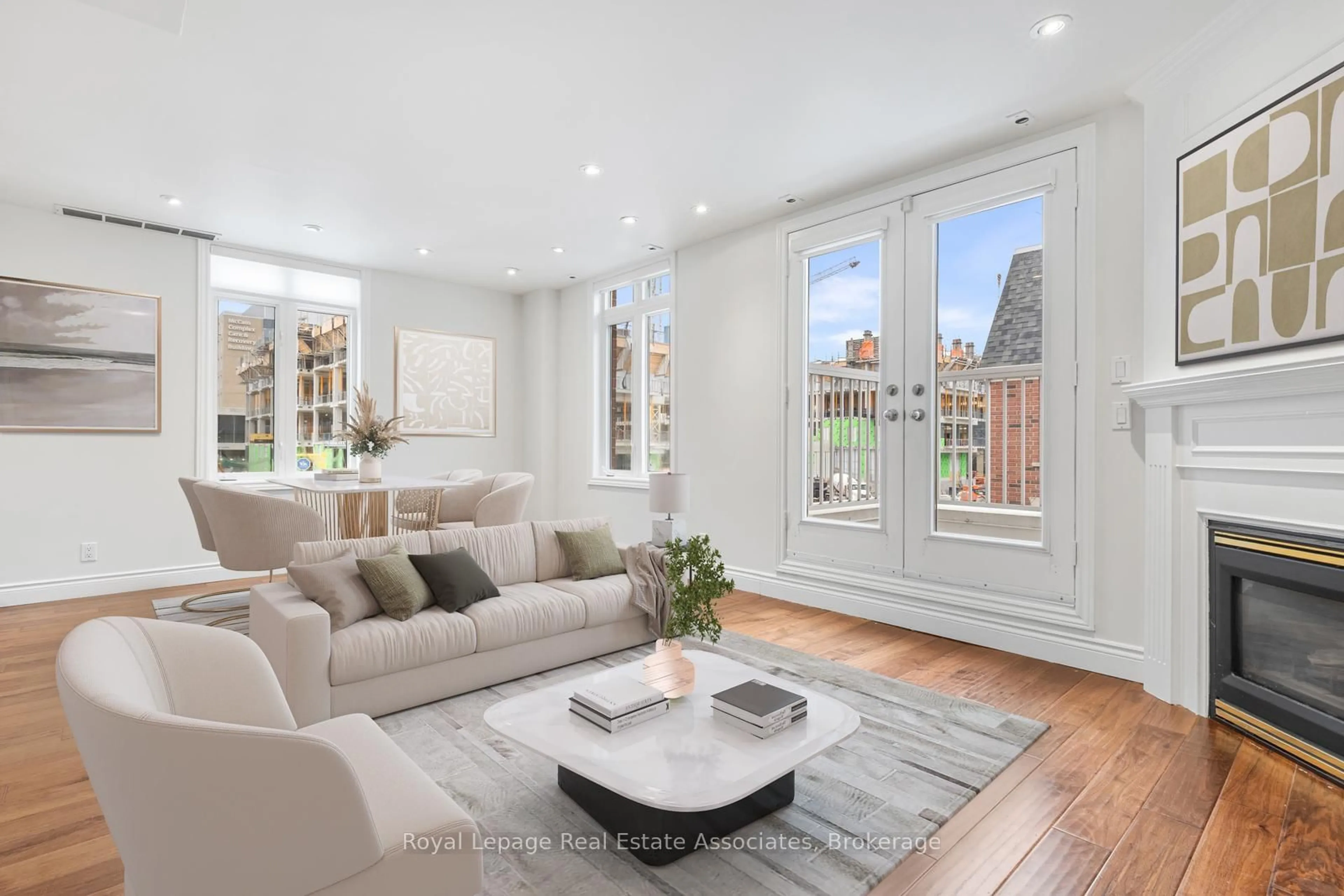 Living room with furniture, unknown for 12 Sudbury St #1811, Toronto Ontario M6J 3W7