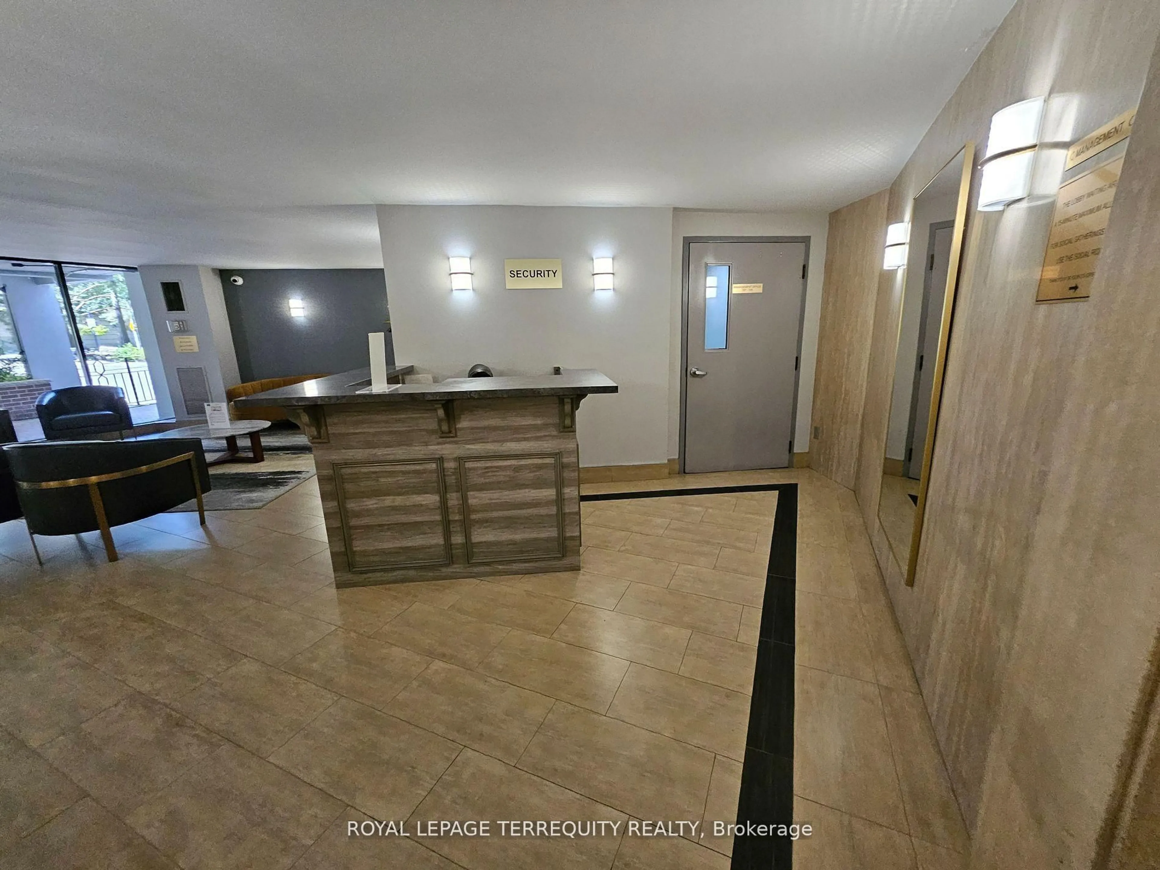 Lobby for 5 Shady Gfwy #1402, Toronto Ontario M3C 3A5