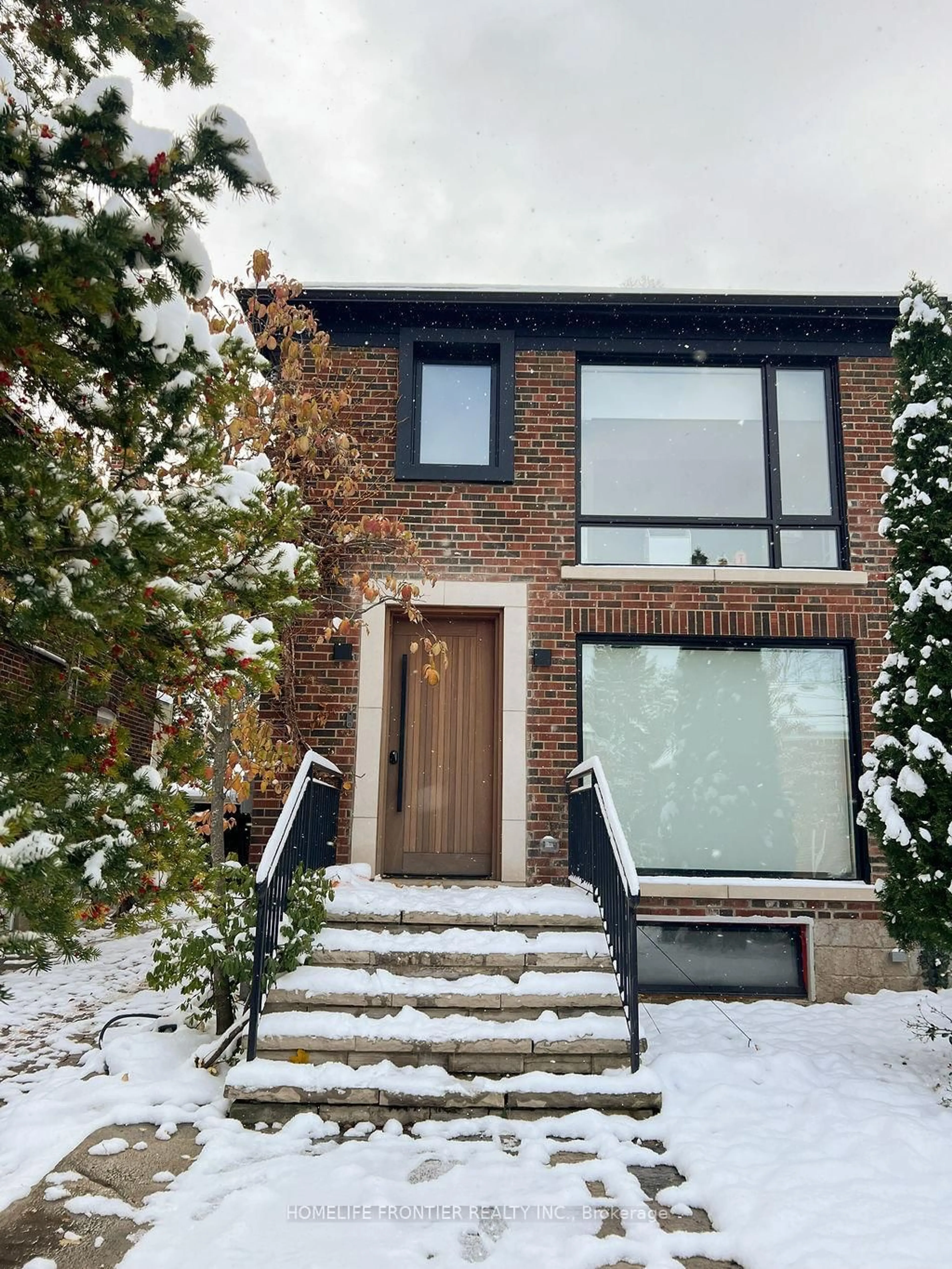 Home with brick exterior material, street for 127 Glenvale Blvd, Toronto Ontario M4G 2W1