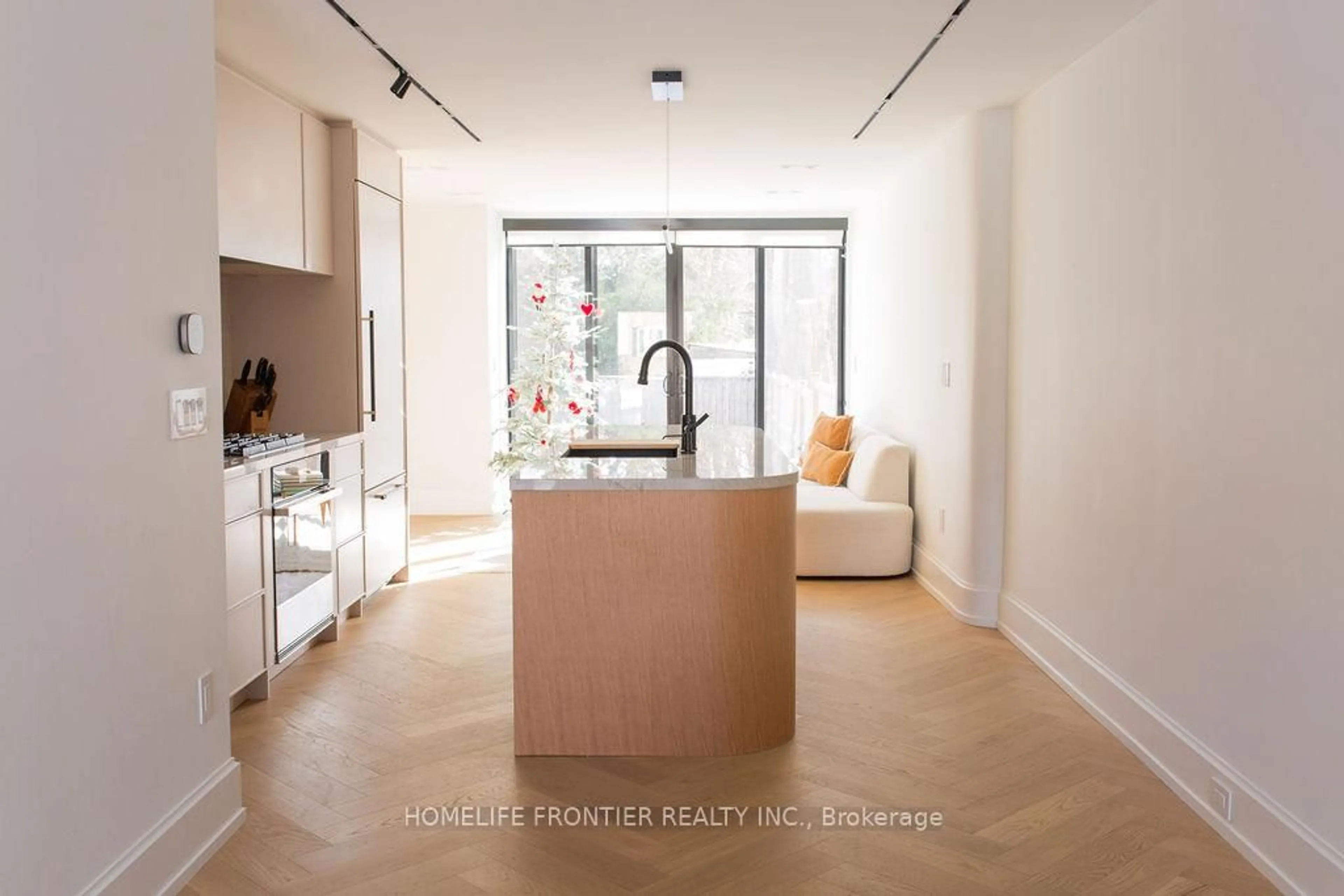 Contemporary kitchen, ceramic/tile floor for 127 Glenvale Blvd, Toronto Ontario M4G 2W1