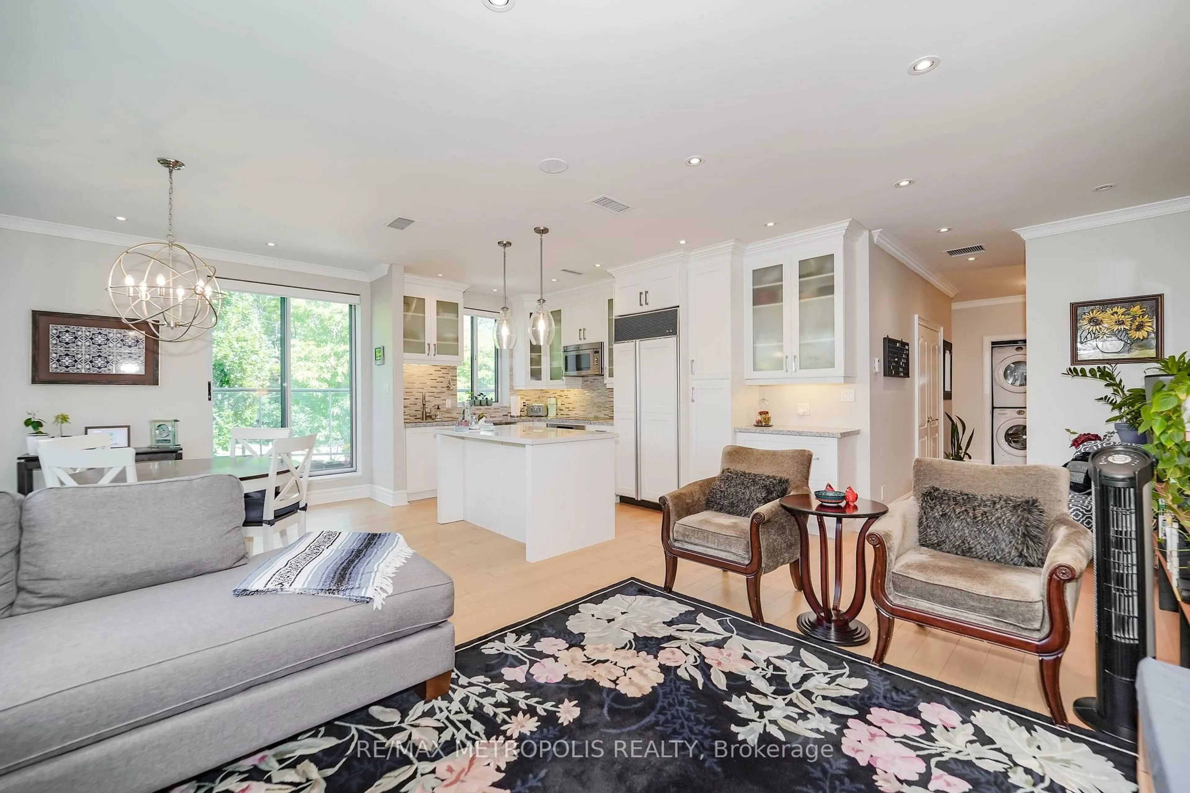 Open concept kitchen, unknown for 1 Watergarden Way #201, Toronto Ontario M2K 2Z7