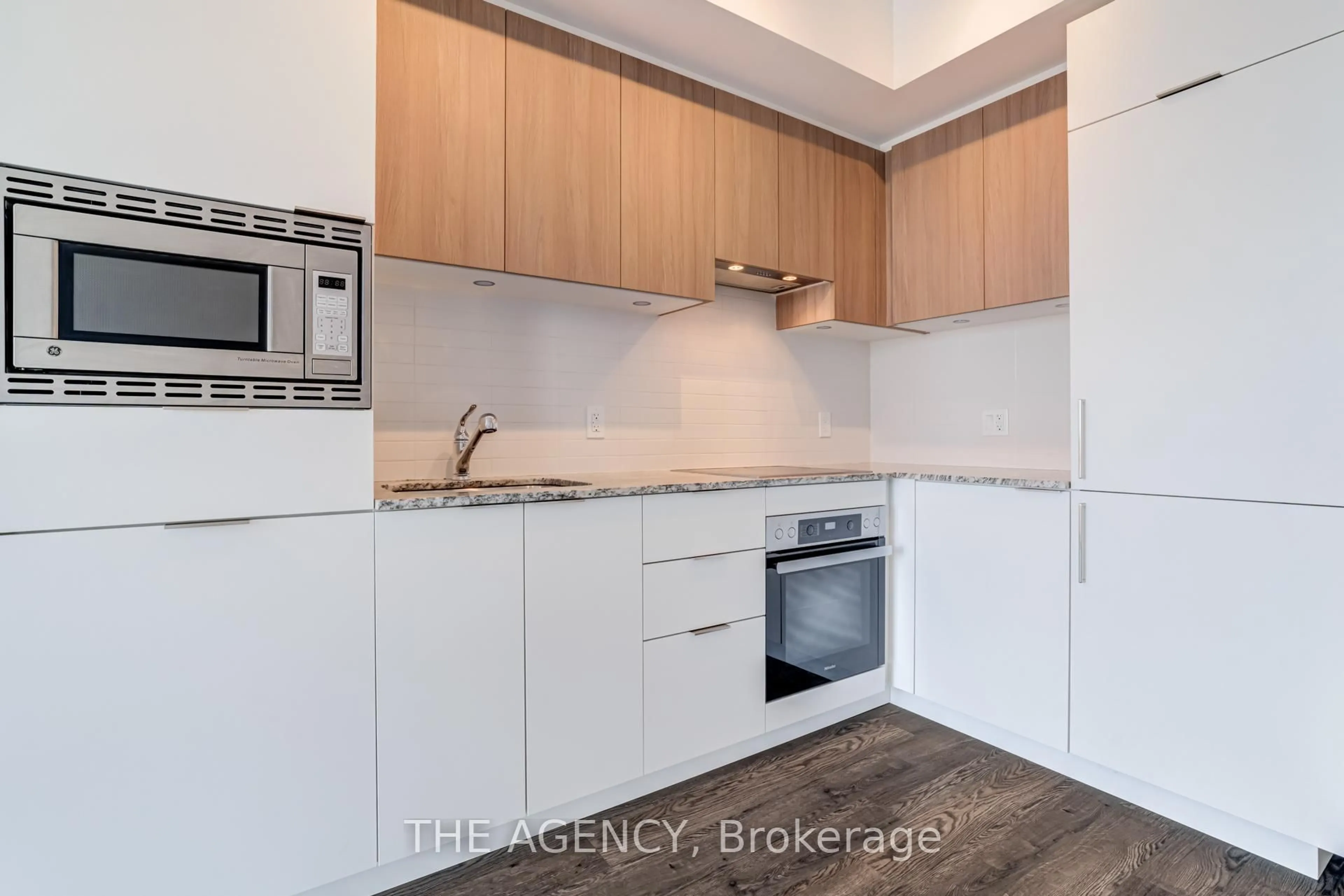 Standard kitchen, wood/laminate floor for 50 O'Neil Rd #2603, Toronto Ontario M3C 0R1